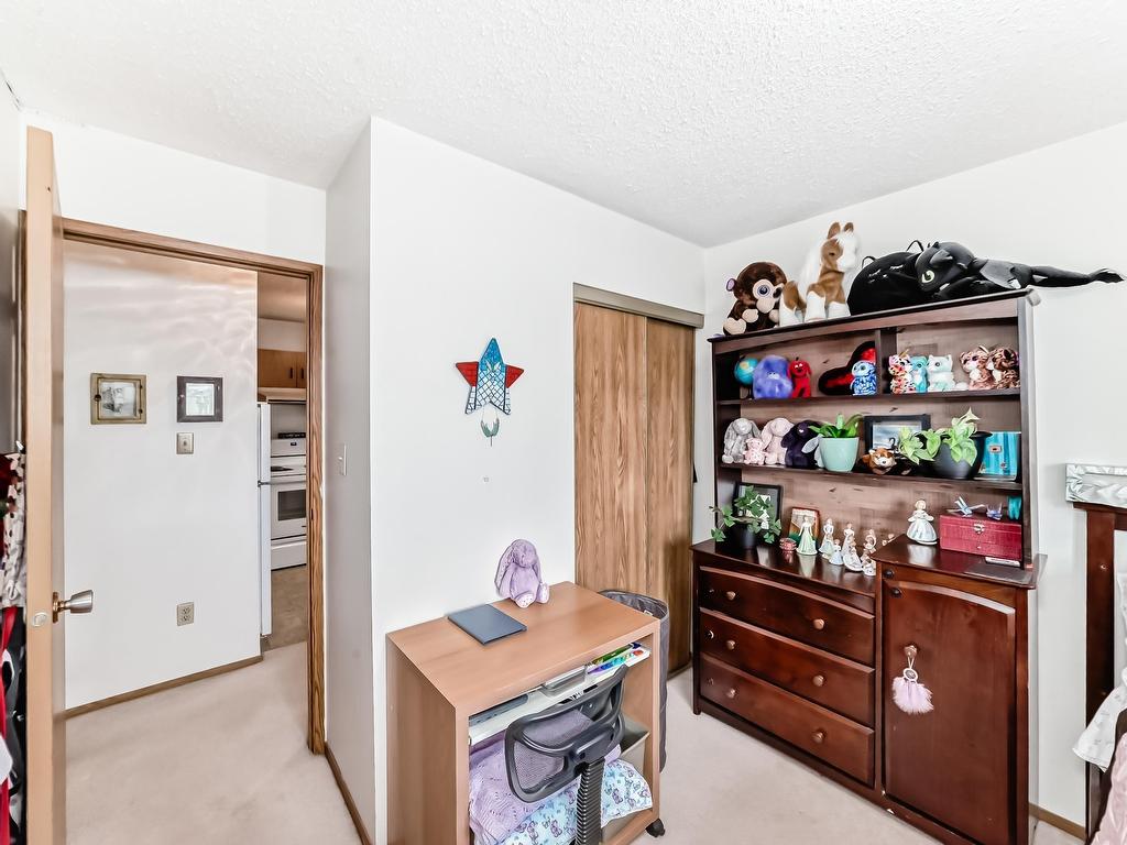 












206 42 ALPINE Place

,
St. Albert,




AB
T8N 3Y2

