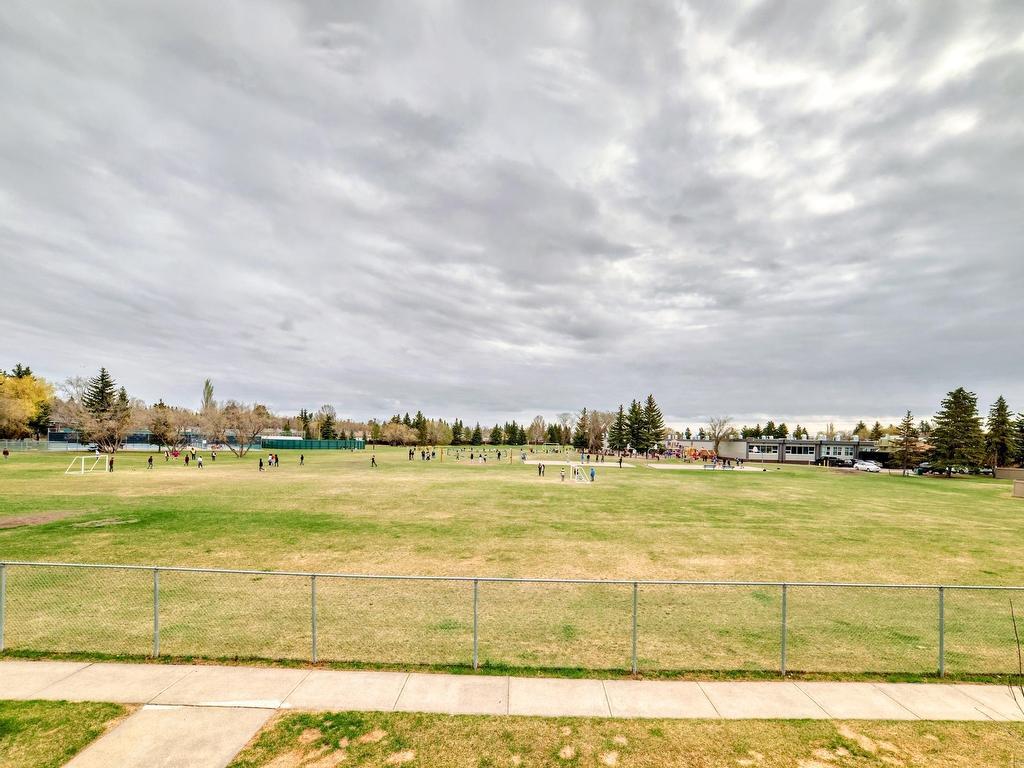 












206 42 ALPINE Place

,
St. Albert,




AB
T8N 3Y2

