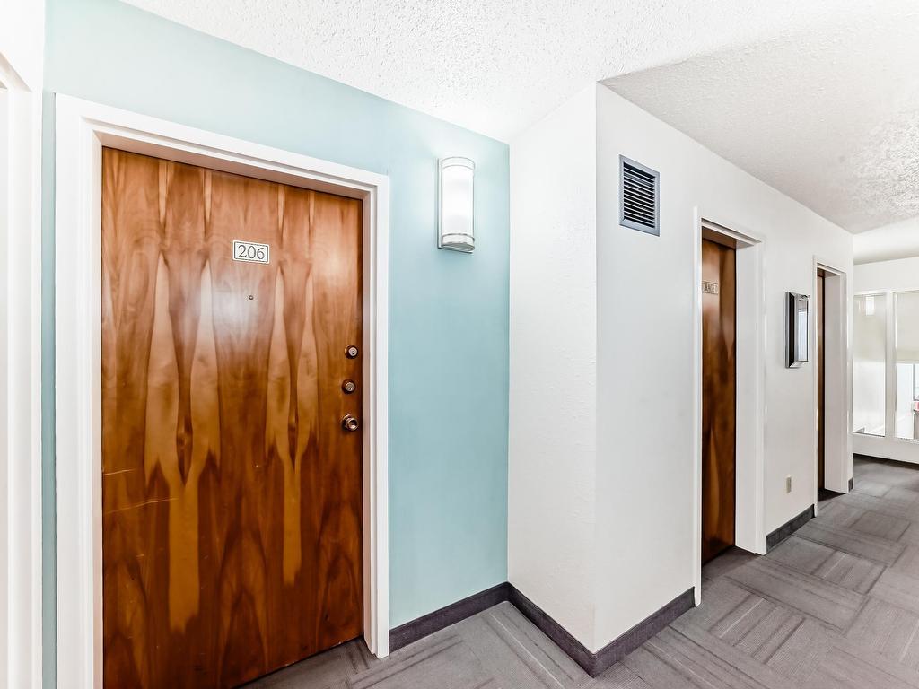 












206 42 ALPINE Place

,
St. Albert,




AB
T8N 3Y2

