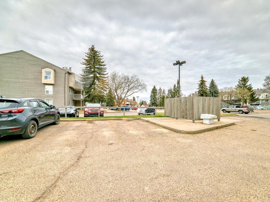 












206 42 ALPINE Place

,
St. Albert,




AB
T8N 3Y2

