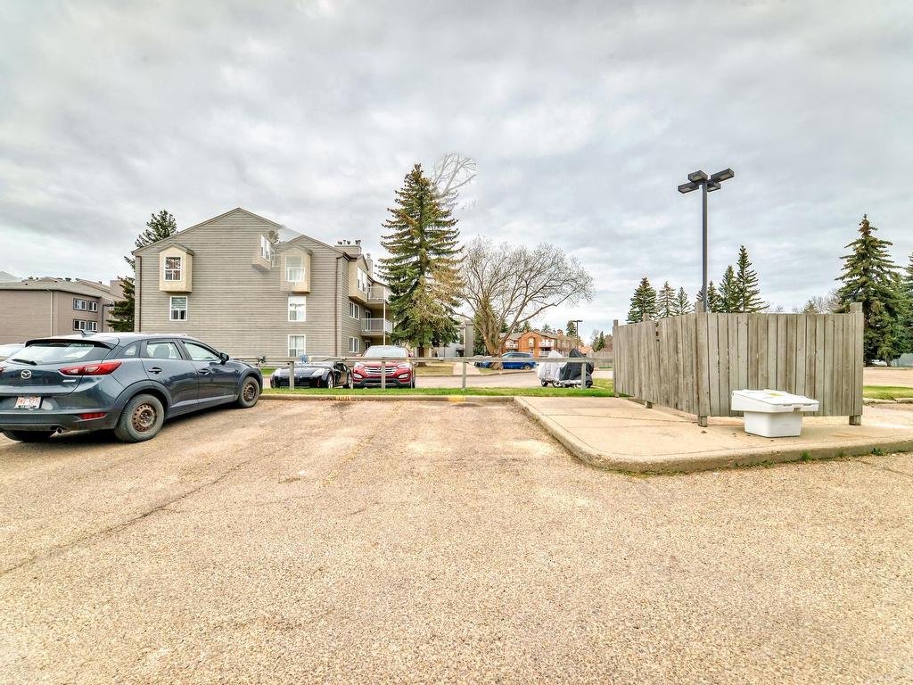 












206 42 ALPINE Place

,
St. Albert,




AB
T8N 3Y2

