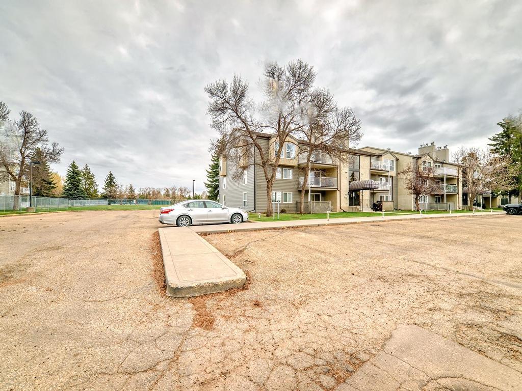 












206 42 ALPINE Place

,
St. Albert,




AB
T8N 3Y2

