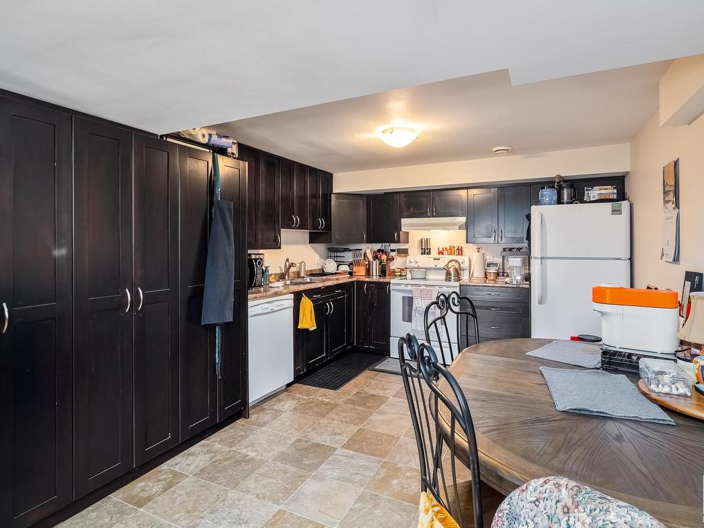 












10419 39 Avenue

,
Edmonton,




AB
T6J 2J4

