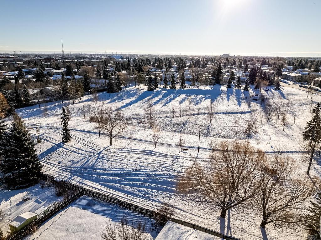 












10419 39 Avenue

,
Edmonton,




AB
T6J 2J4

