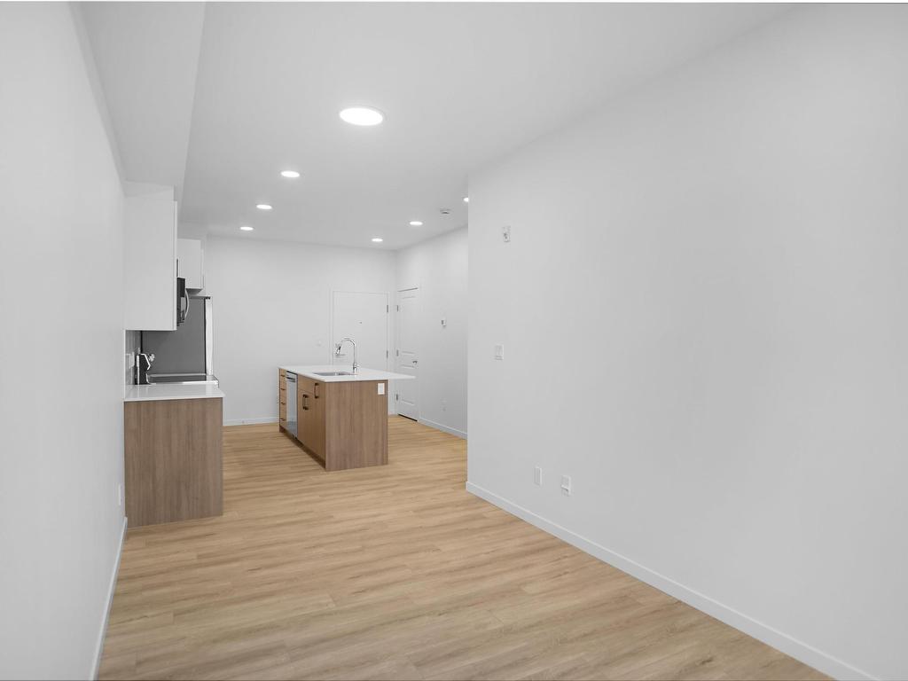 












102 3715 141 Street

,
Edmonton,




AB
T6W 5M9


