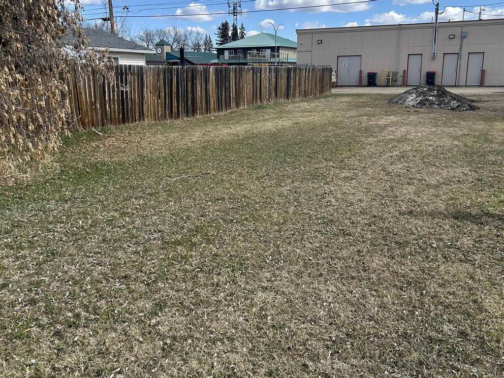 












49 AVE 51 STREET

,
Thorsby,




AB
T0C 2P0

