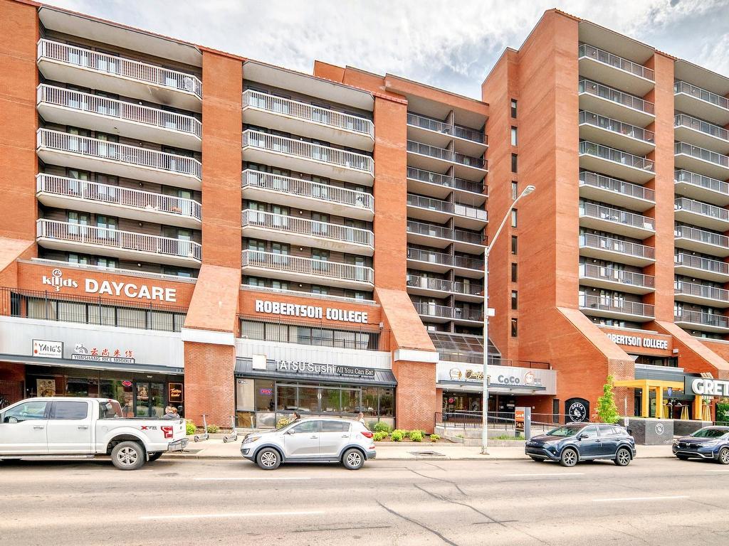 












407 10145 109 Street

,
Edmonton,




AB
T5J 3M5


