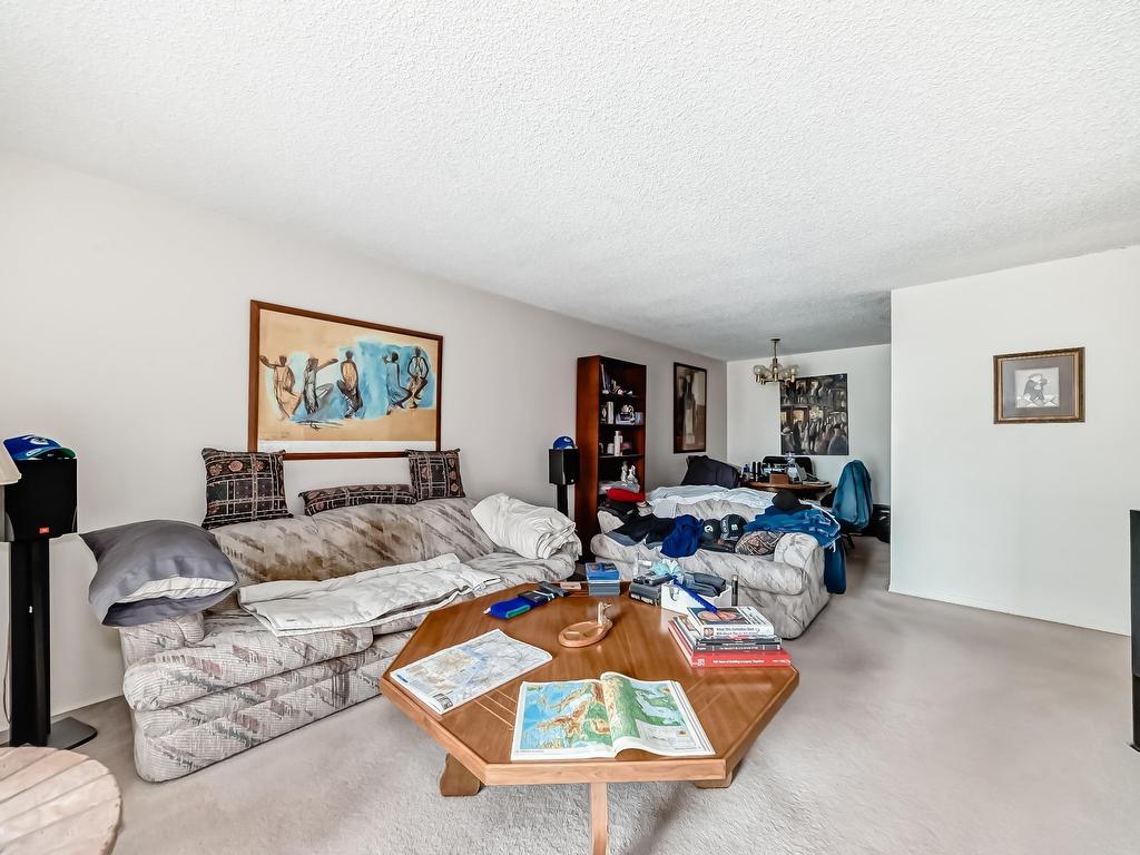 












407 10145 109 Street

,
Edmonton,




AB
T5J 3M5


