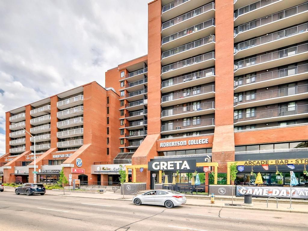 












407 10145 109 Street

,
Edmonton,




AB
T5J 3M5

