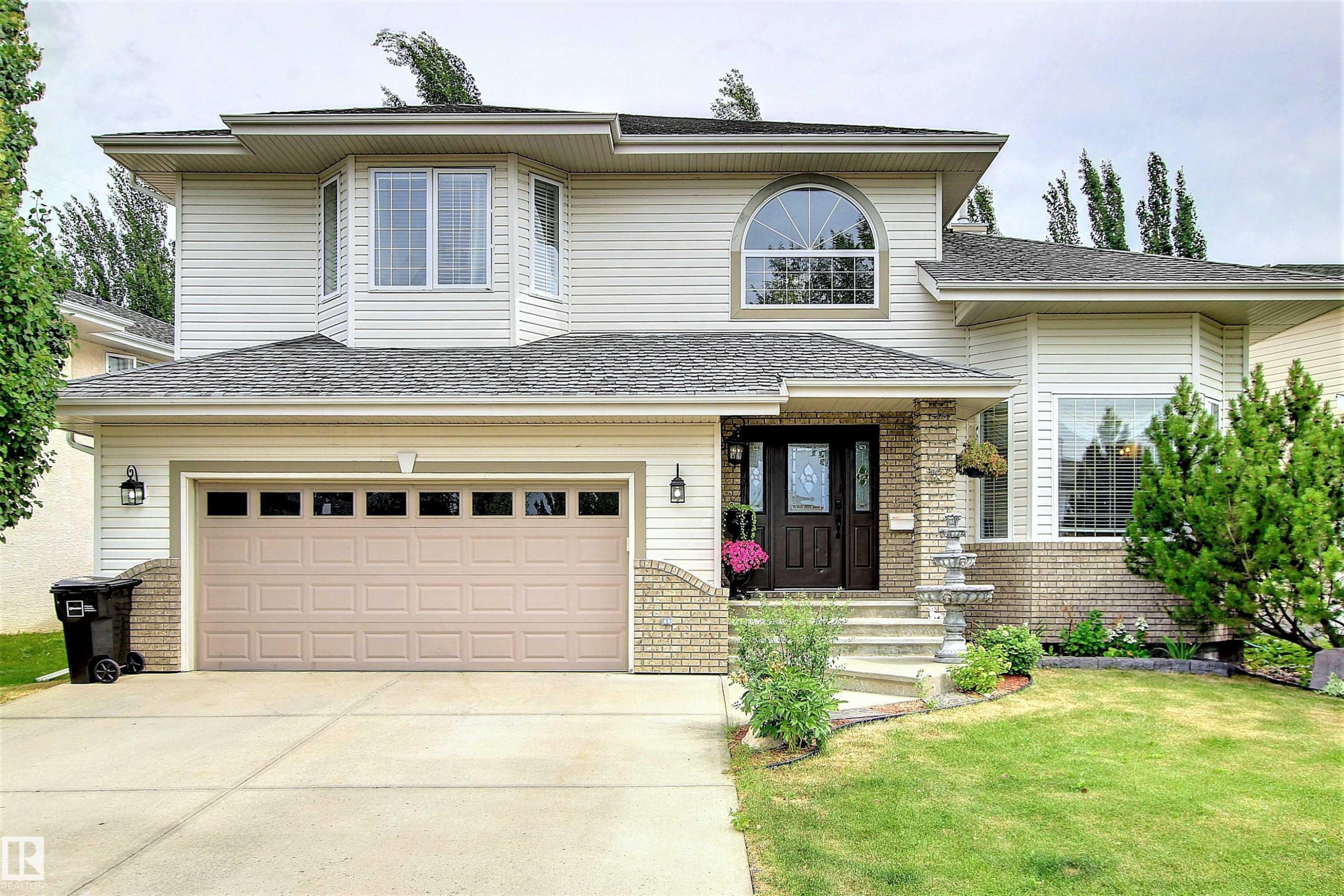 












329 HEATH Road

,
Edmonton,




AB
T6R 2X4

