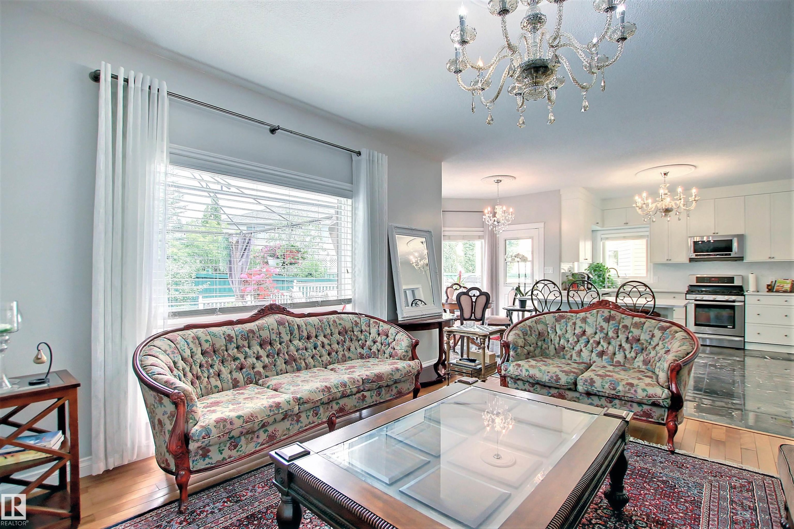 












329 HEATH Road

,
Edmonton,




AB
T6R 2X4

