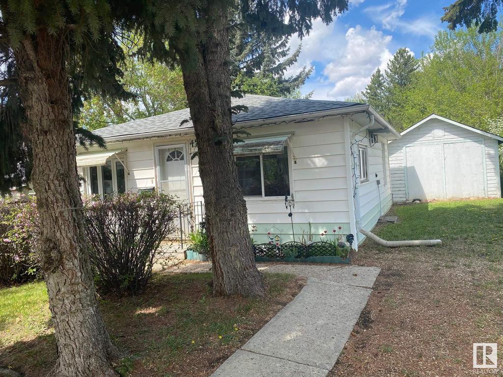 












4512 46 Avenue

,
Wetaskiwin,




AB
T9A 0G9

