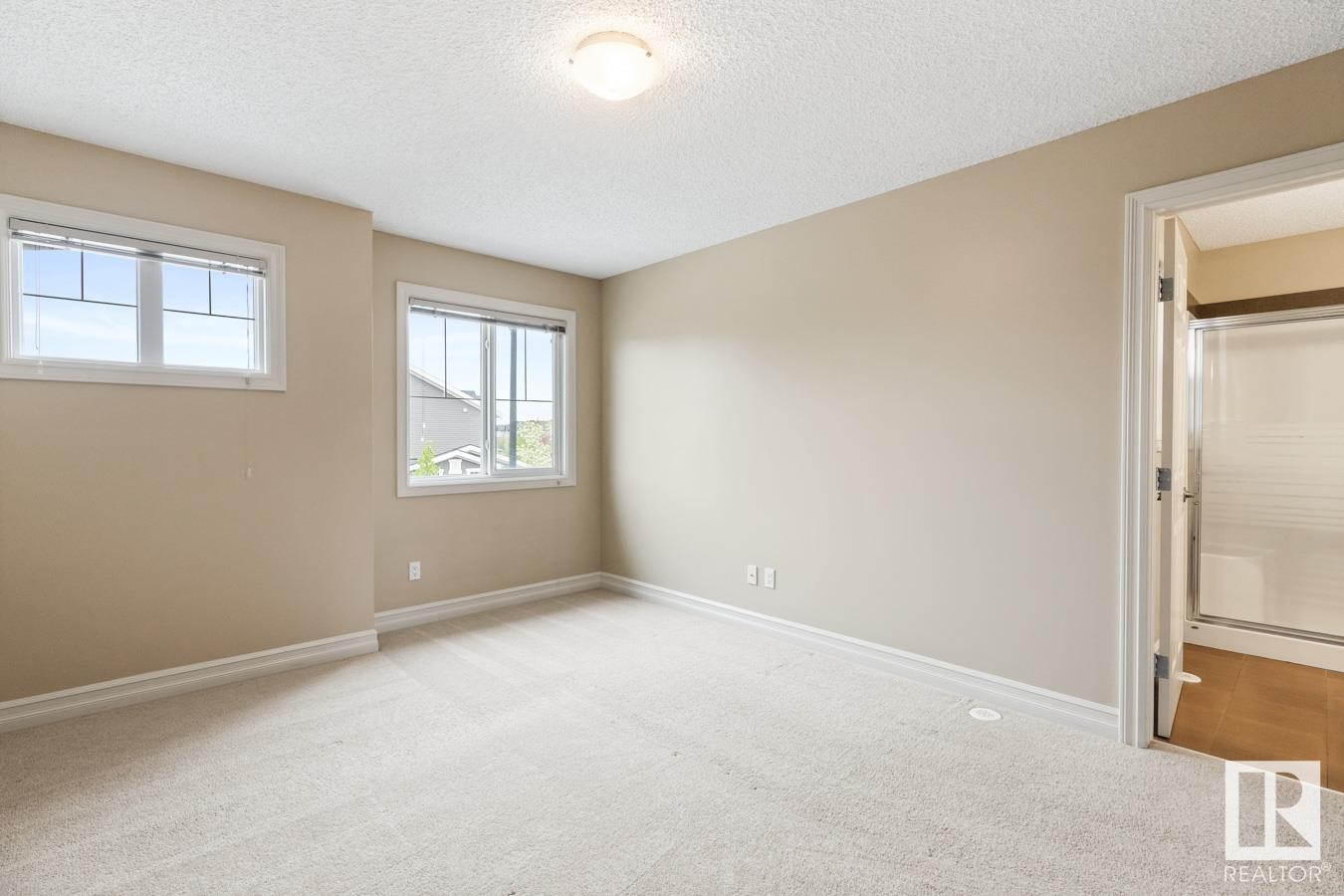 












16122 10 Avenue

,
Edmonton,




AB
T6W 2G9

