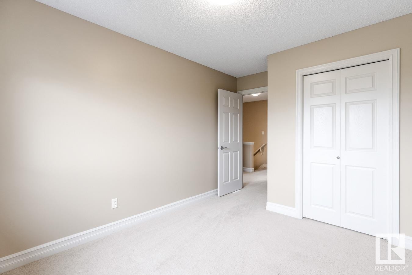 












16122 10 Avenue

,
Edmonton,




AB
T6W 2G9

