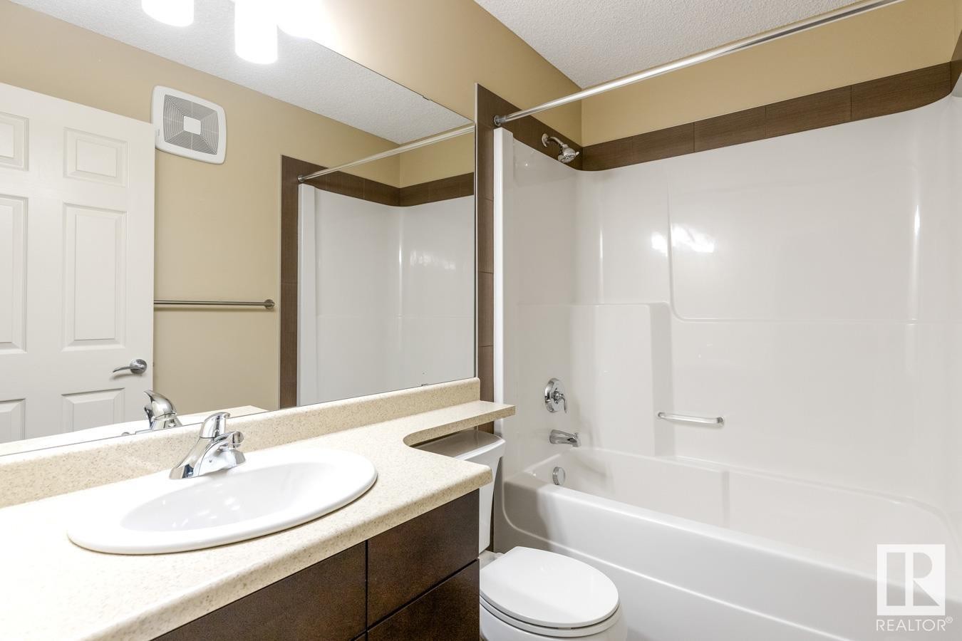 












16122 10 Avenue

,
Edmonton,




AB
T6W 2G9

