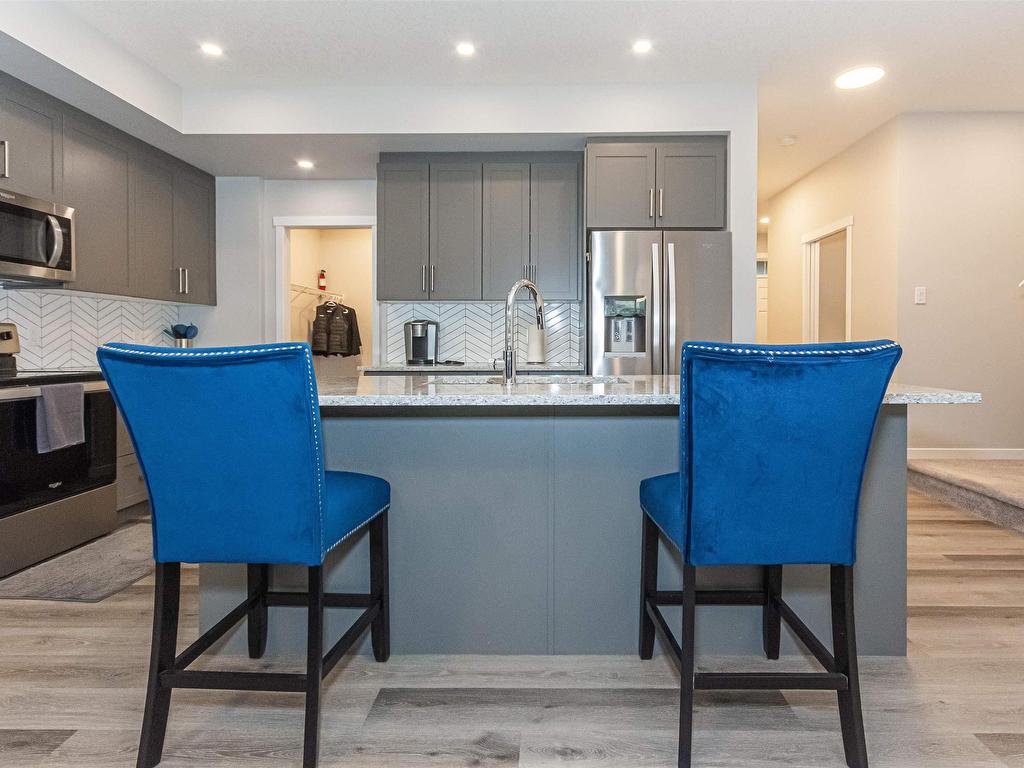












1395 SECORD LANDING

,
Edmonton,




AB
T5T 7A7

