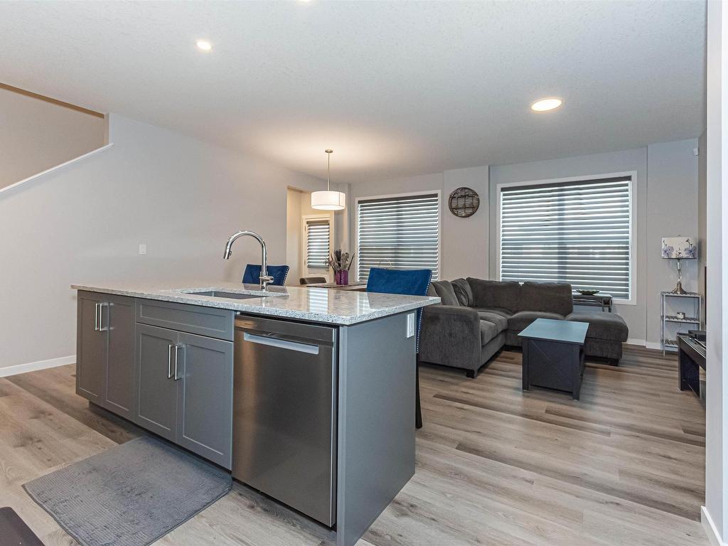 












1395 SECORD LANDING

,
Edmonton,




AB
T5T 7A7

