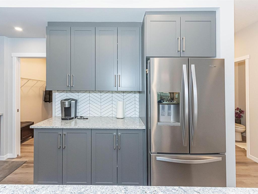 












1395 SECORD LANDING

,
Edmonton,




AB
T5T 7A7


