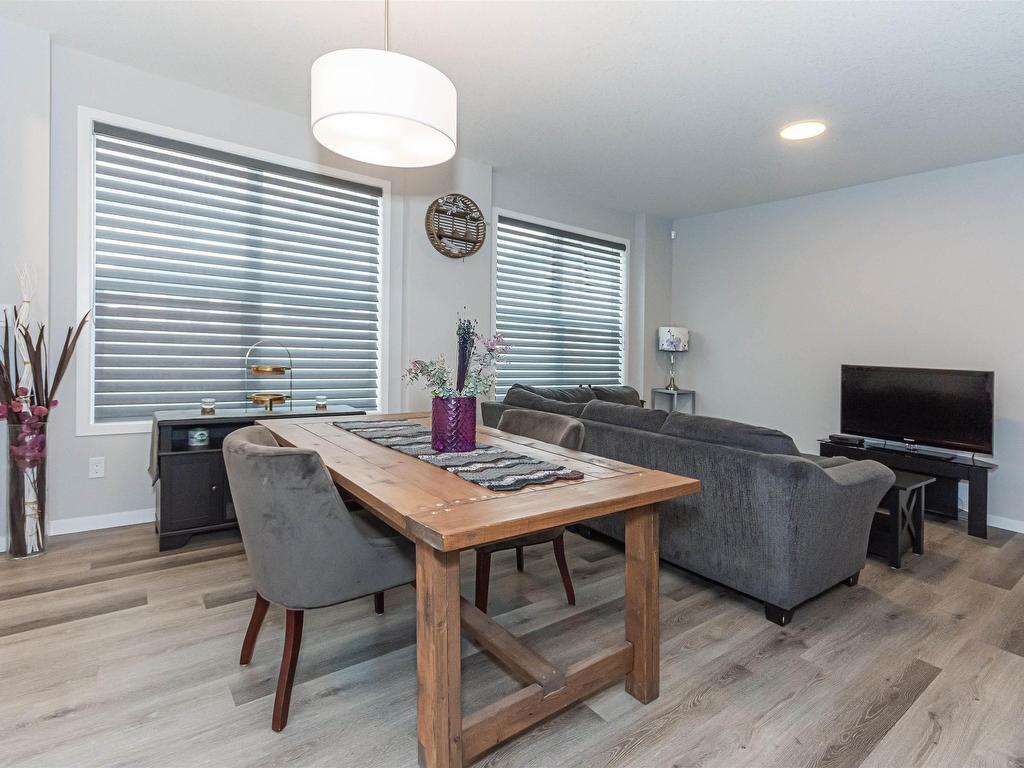 












1395 SECORD LANDING

,
Edmonton,




AB
T5T 7A7

