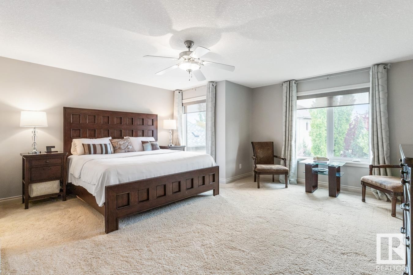 












2043 CAMERON RAVINE Way

,
Edmonton,




AB
T6M 0L2

