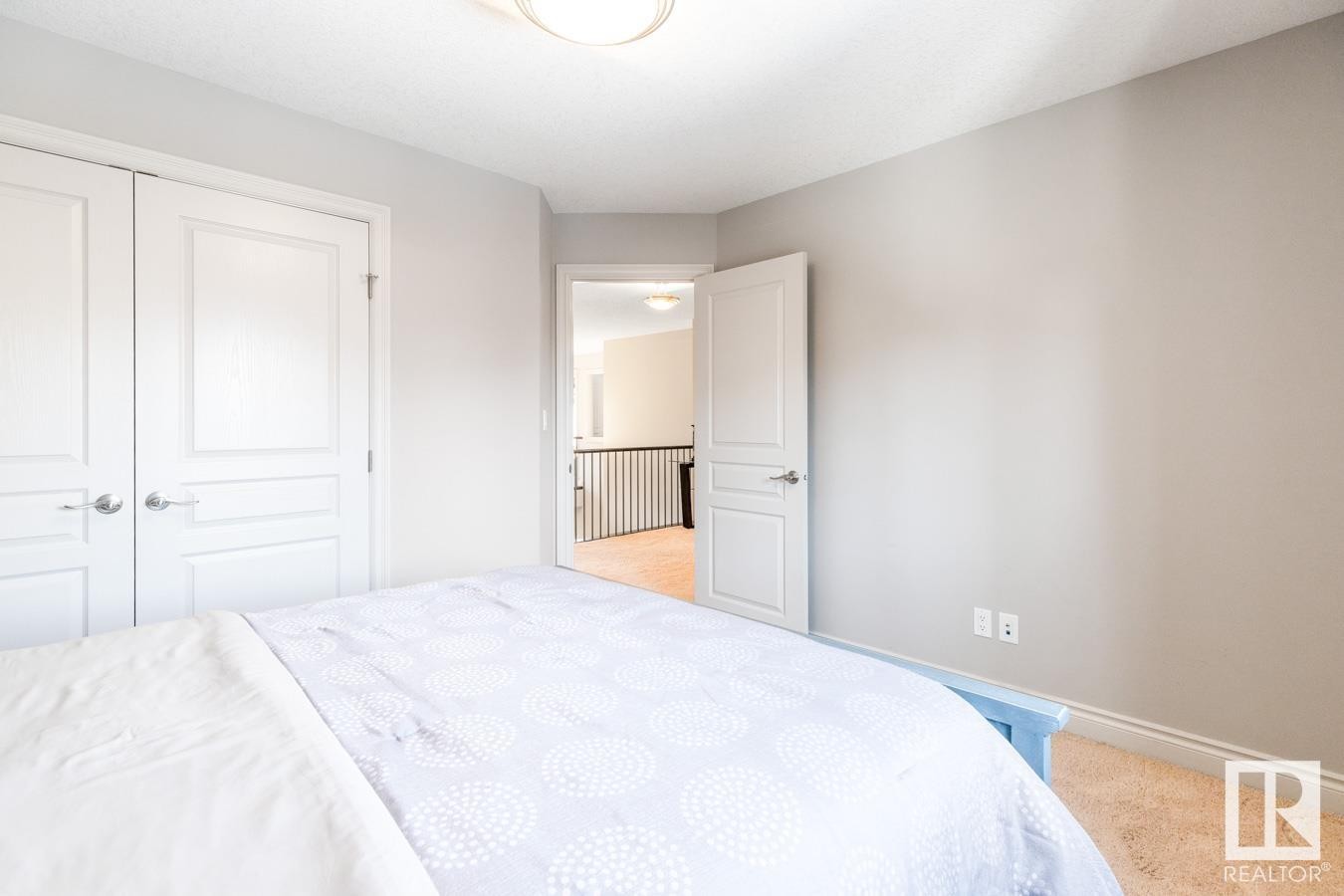 












2043 CAMERON RAVINE Way

,
Edmonton,




AB
T6M 0L2

