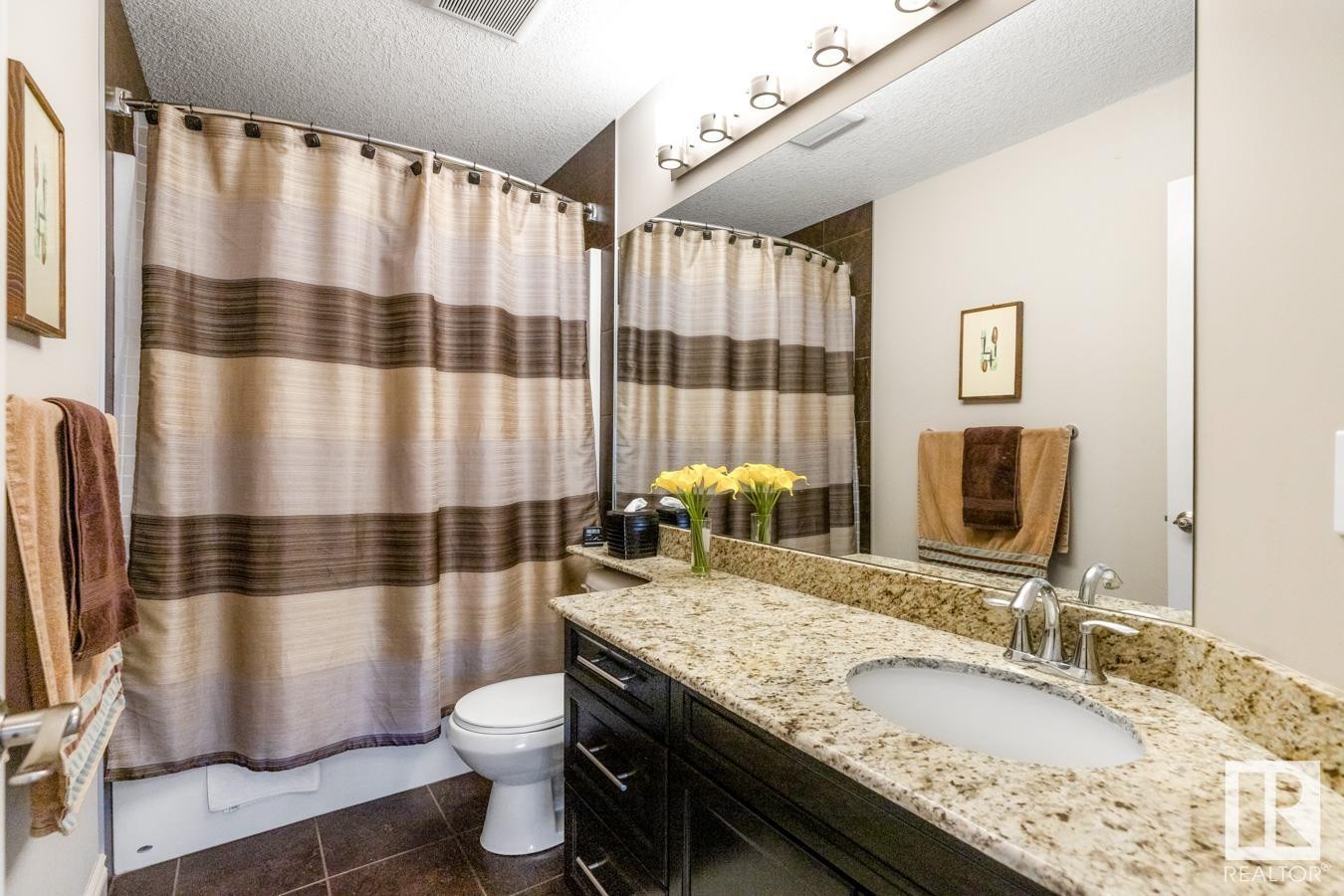 












2043 CAMERON RAVINE Way

,
Edmonton,




AB
T6M 0L2

