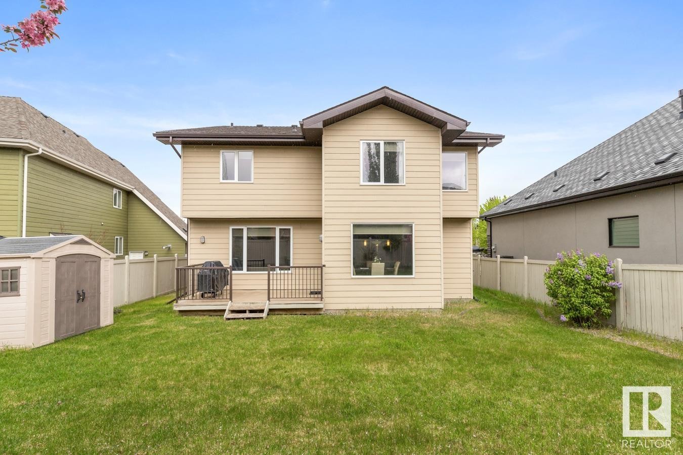 












2043 CAMERON RAVINE Way

,
Edmonton,




AB
T6M 0L2

