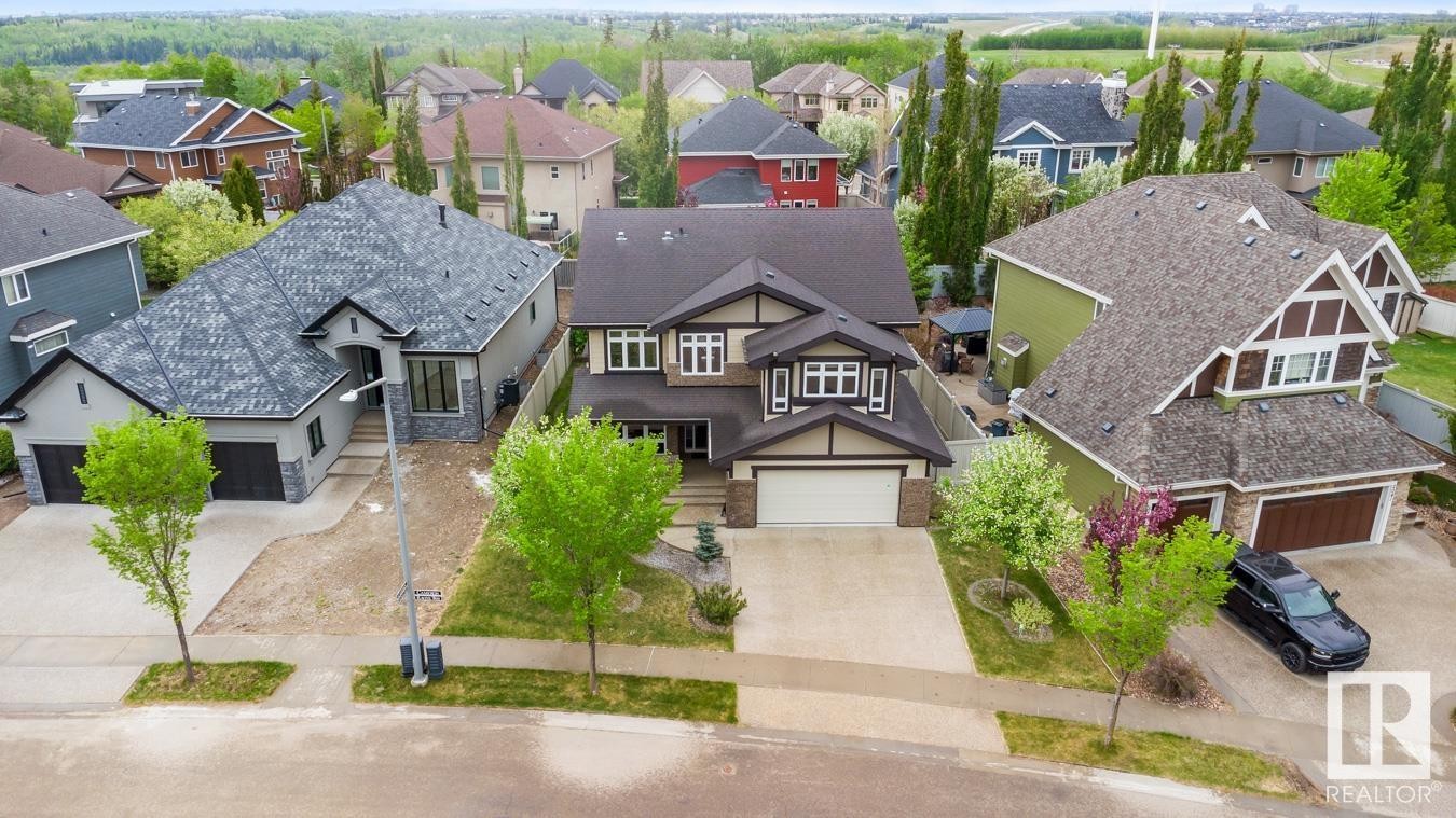 












2043 CAMERON RAVINE Way

,
Edmonton,




AB
T6M 0L2

