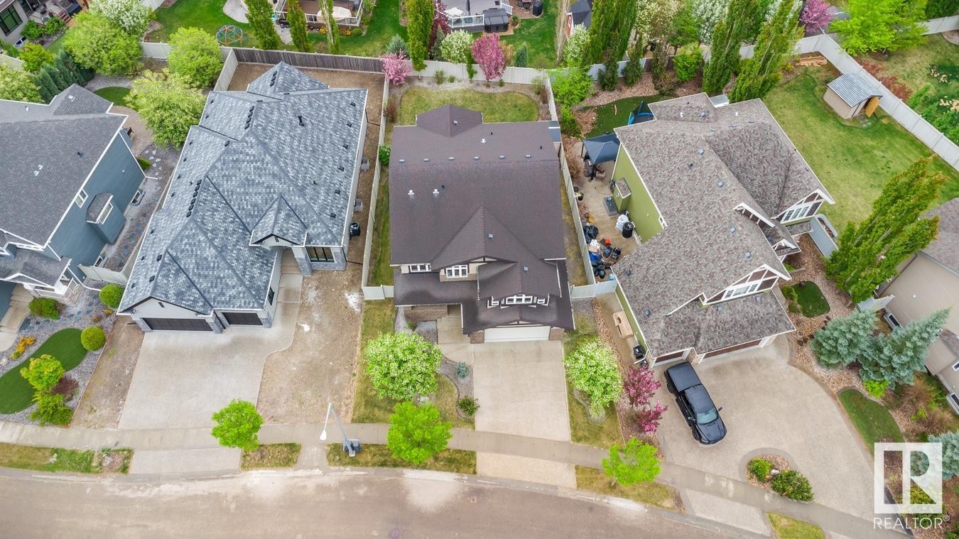 












2043 CAMERON RAVINE Way

,
Edmonton,




AB
T6M 0L2

