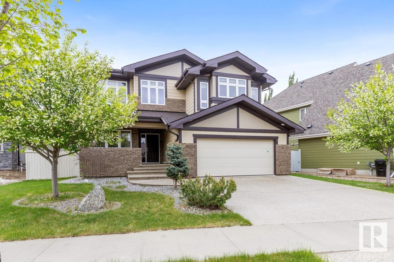 












2043 CAMERON RAVINE Way

,
Edmonton,




AB
T6M 0L2

