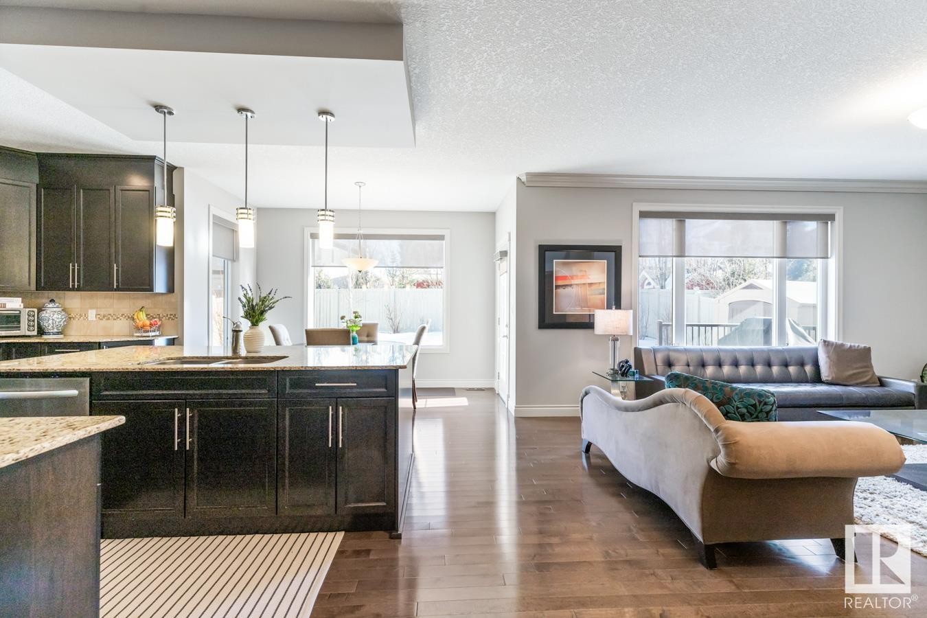 












2043 CAMERON RAVINE Way

,
Edmonton,




AB
T6M 0L2

