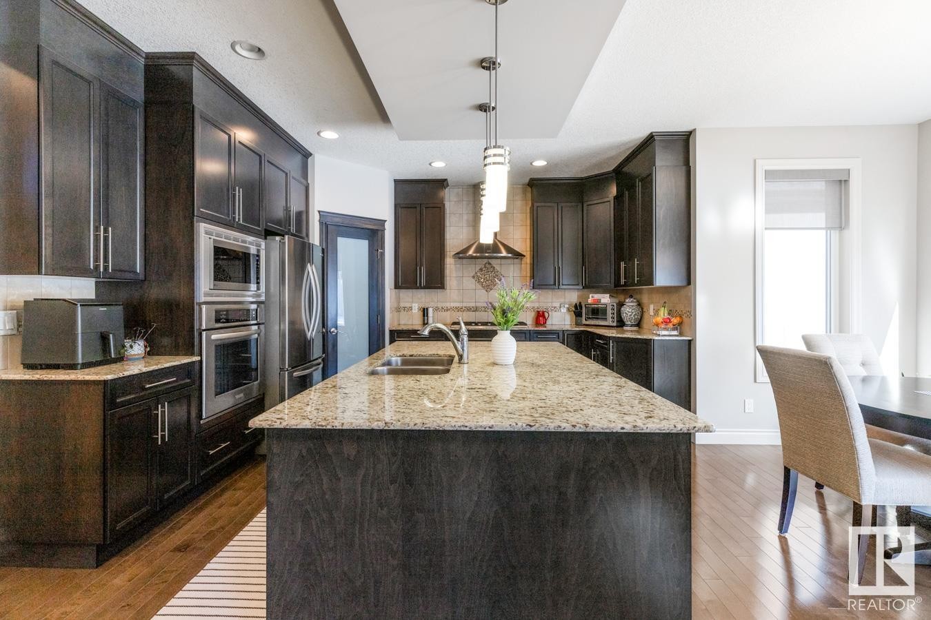 












2043 CAMERON RAVINE Way

,
Edmonton,




AB
T6M 0L2

