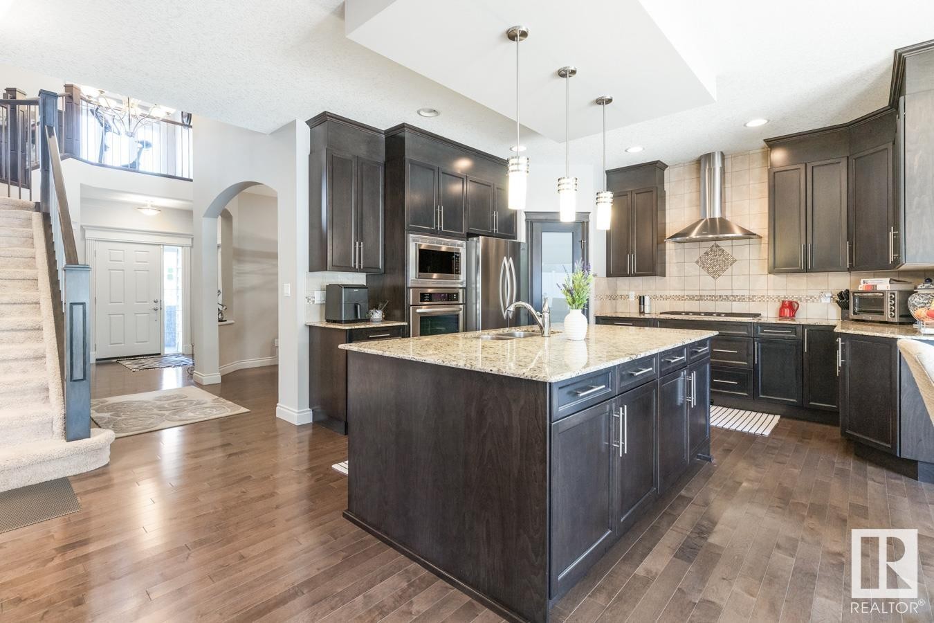 












2043 CAMERON RAVINE Way

,
Edmonton,




AB
T6M 0L2

