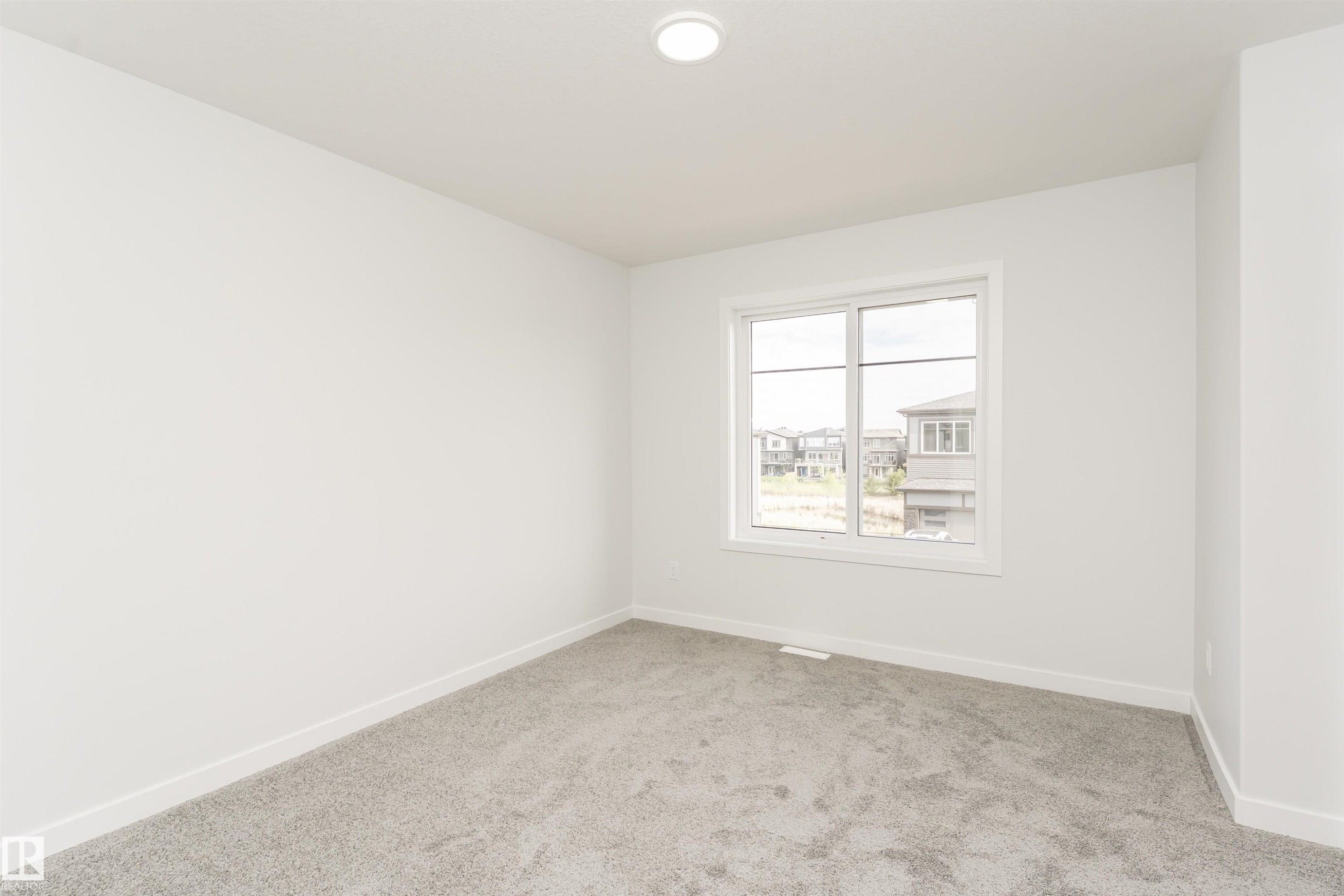 












6397 King Wynd

,
Edmonton,




AB
T6W 5J3

