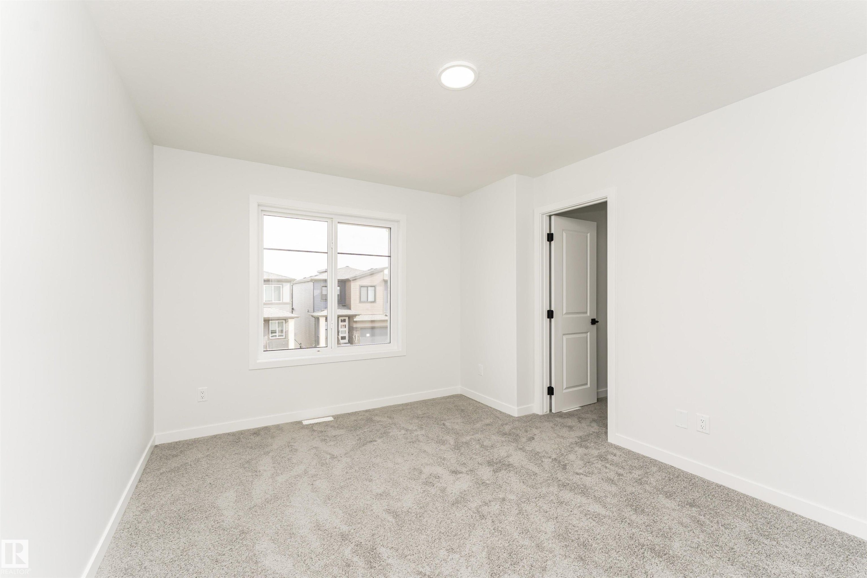 












6397 King Wynd

,
Edmonton,




AB
T6W 5J3

