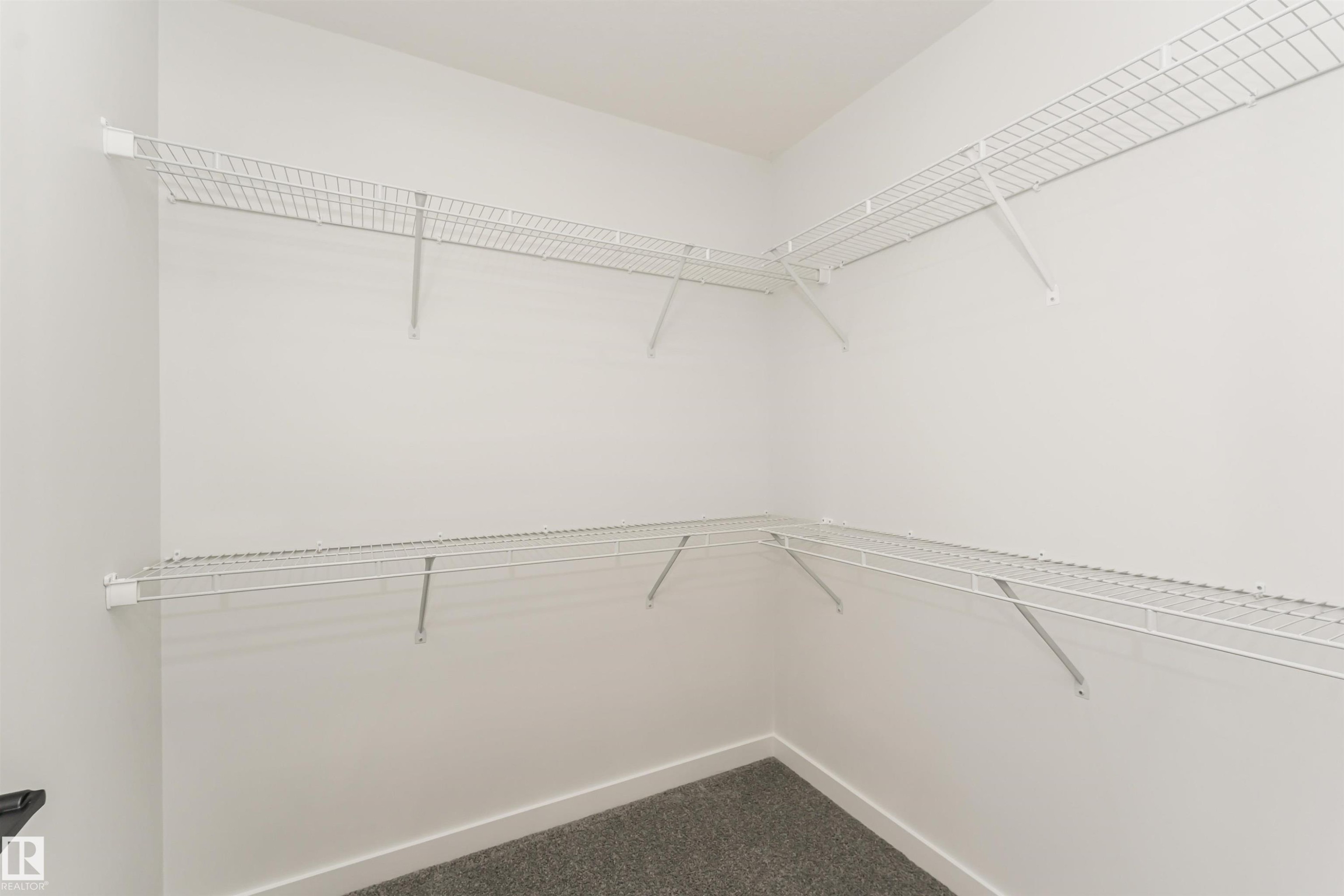 












6397 King Wynd

,
Edmonton,




AB
T6W 5J3

