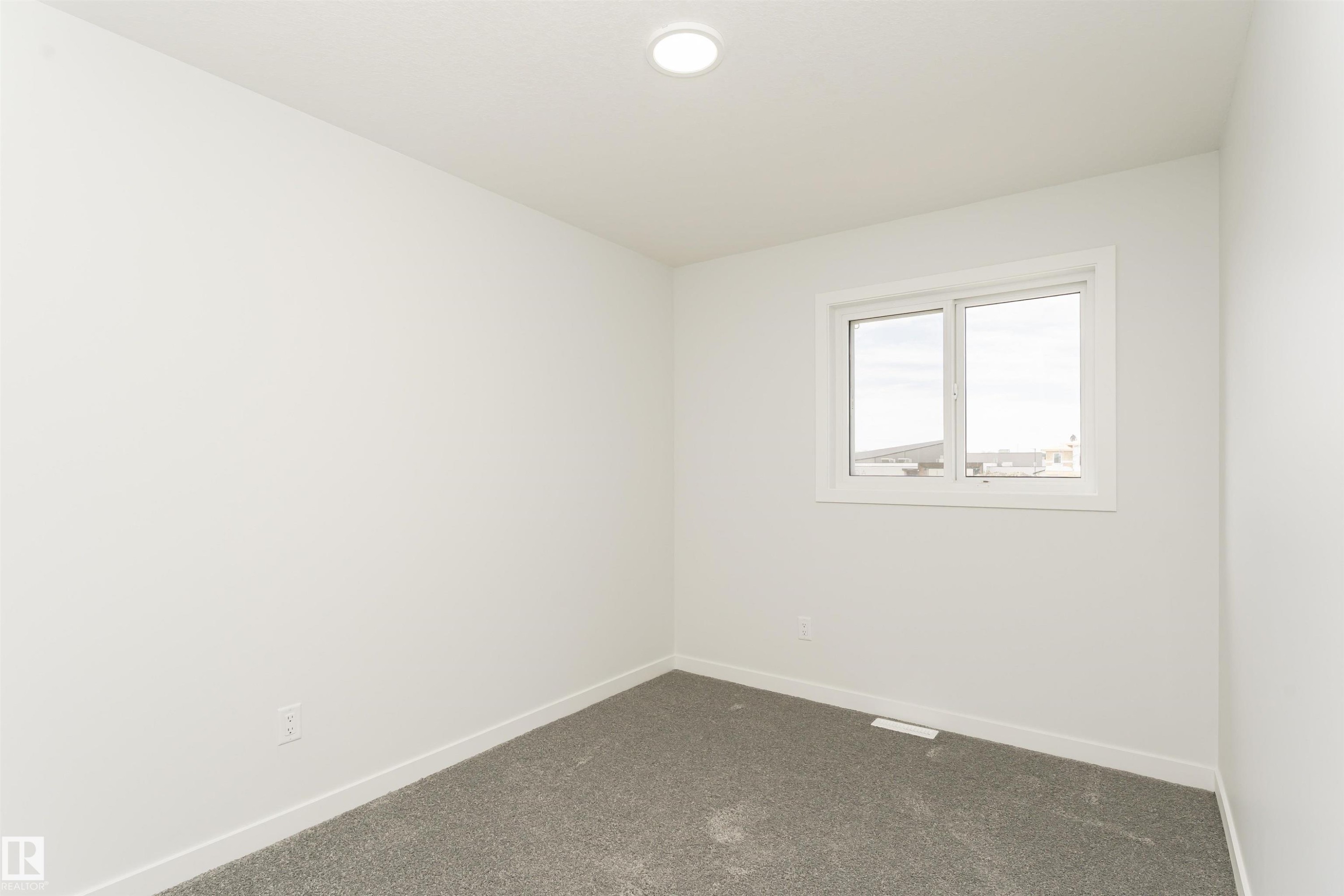 












6397 King Wynd

,
Edmonton,




AB
T6W 5J3

