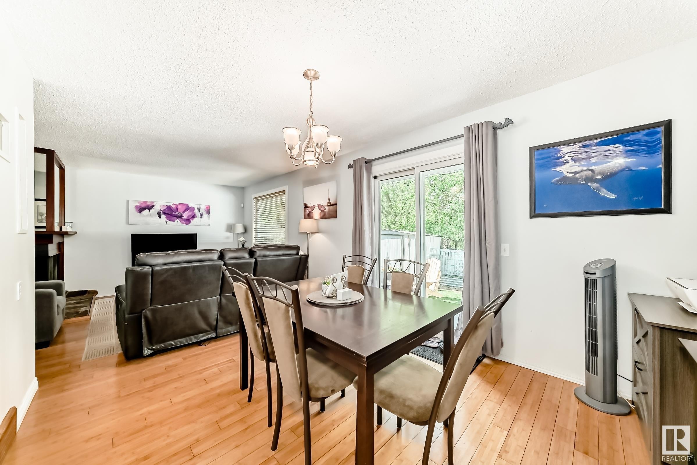 












33 GRANDIN WOODS

,
St. Albert,




AB
T8N 2Y4


