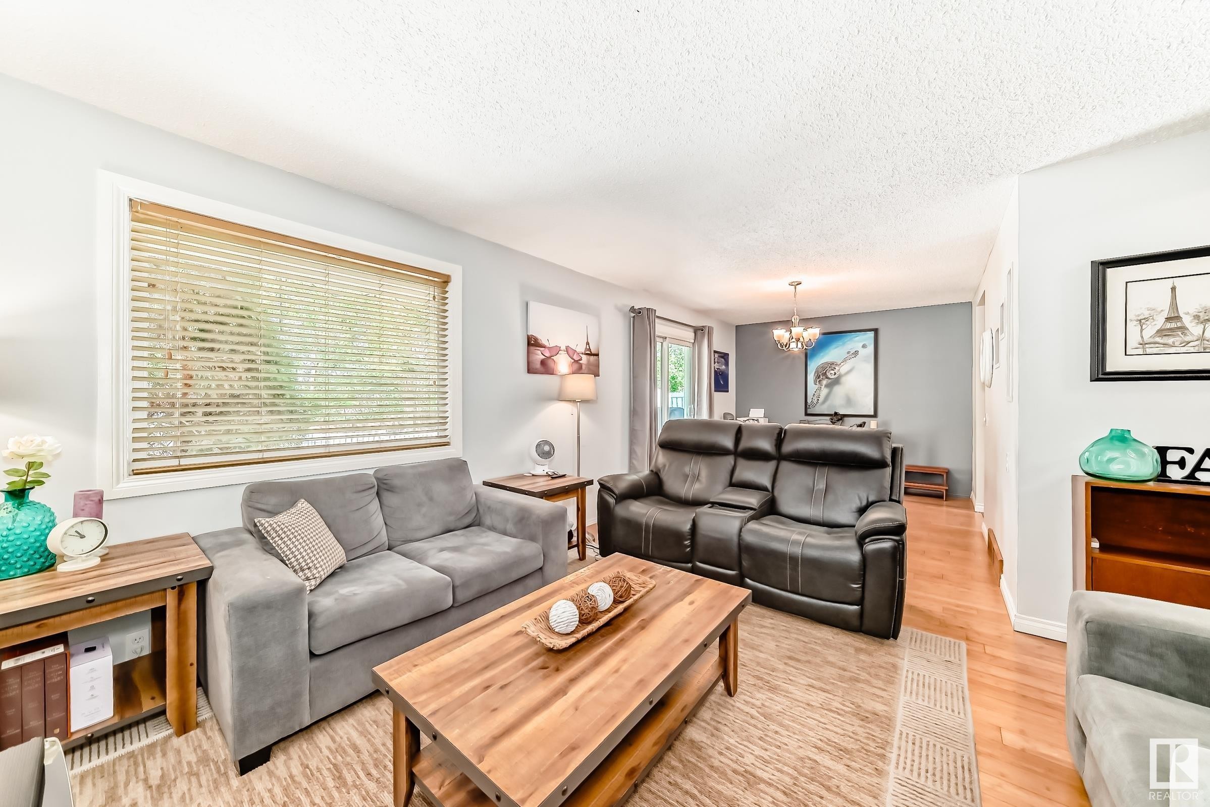 












33 GRANDIN WOODS

,
St. Albert,




AB
T8N 2Y4

