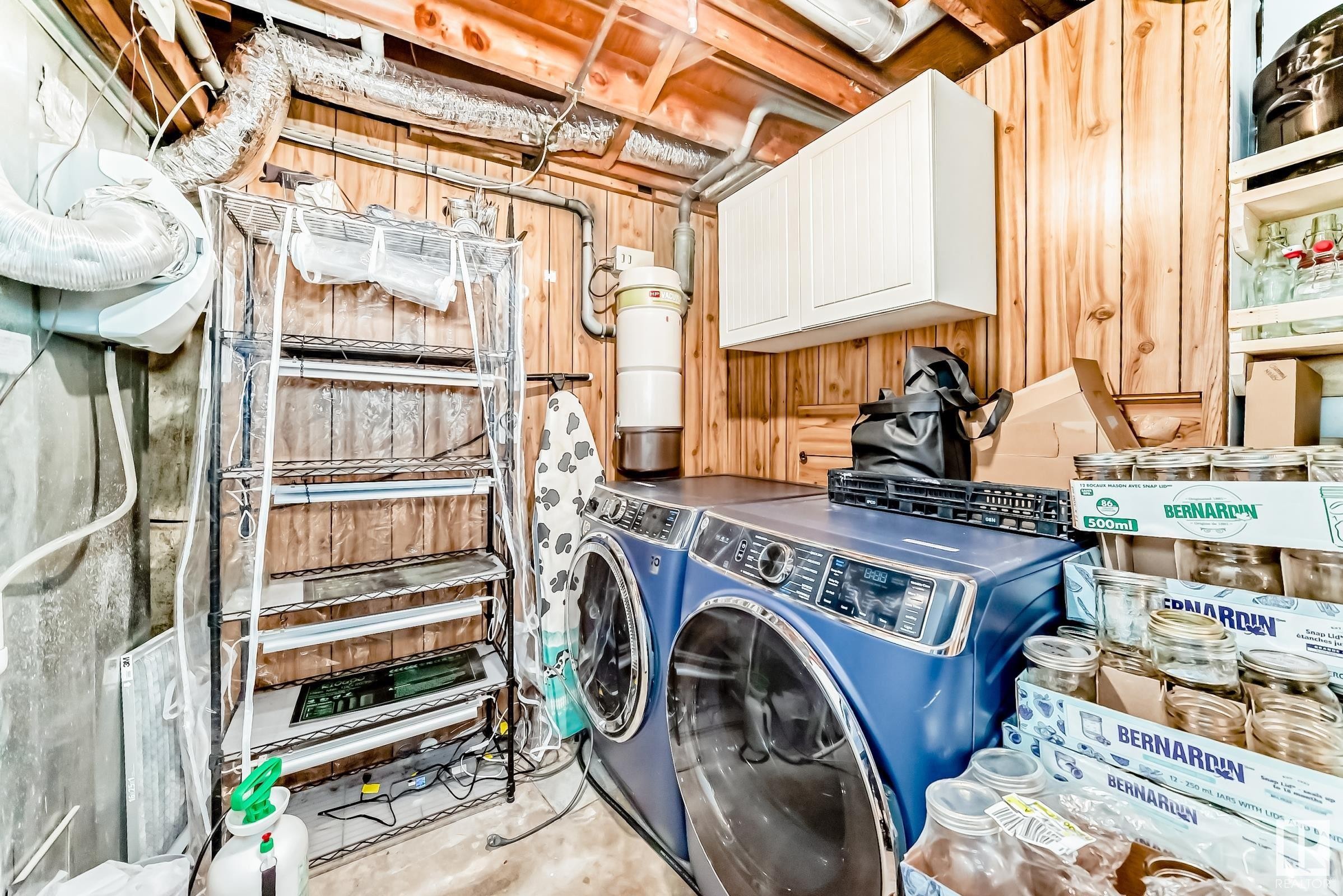












33 GRANDIN WOODS

,
St. Albert,




AB
T8N 2Y4

