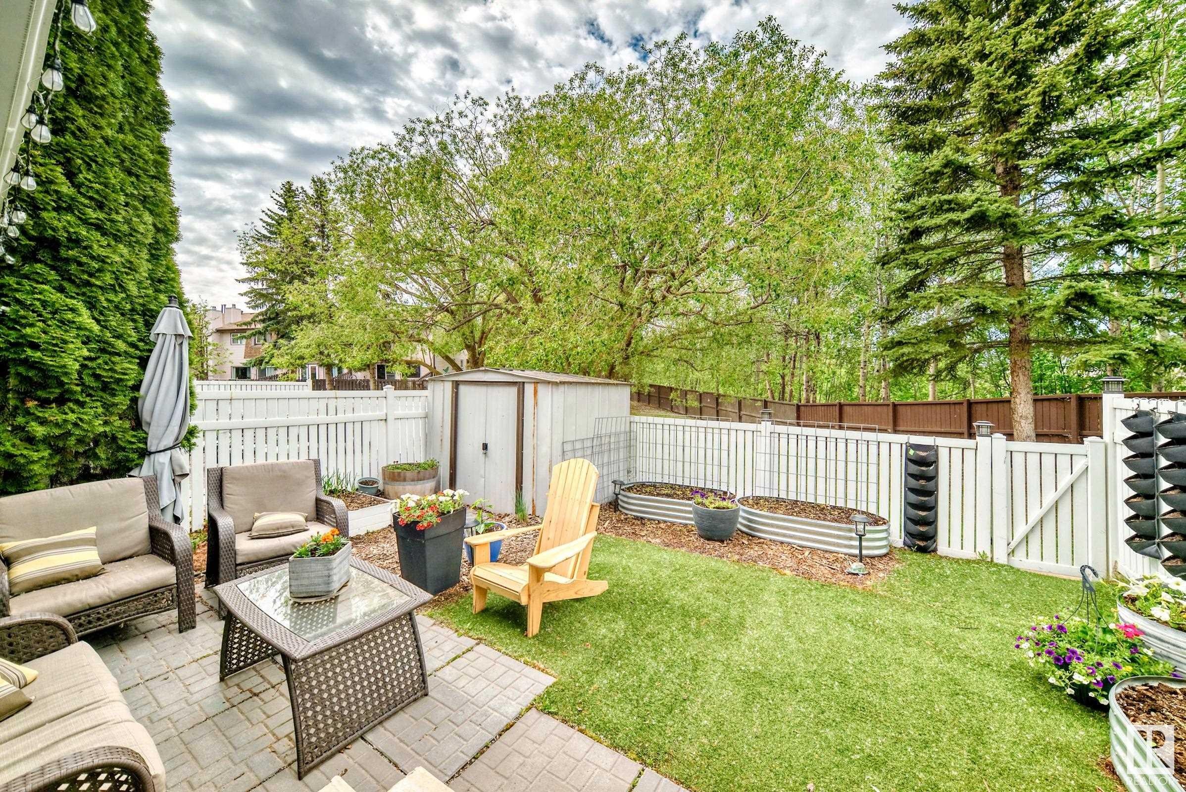 












33 GRANDIN WOODS

,
St. Albert,




AB
T8N 2Y4


