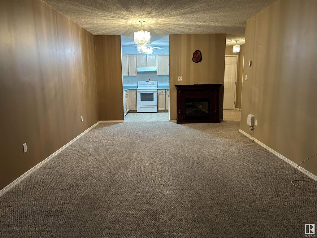 












104 18020 95 Avenue

,
Edmonton,




AB
T5T 6B2

