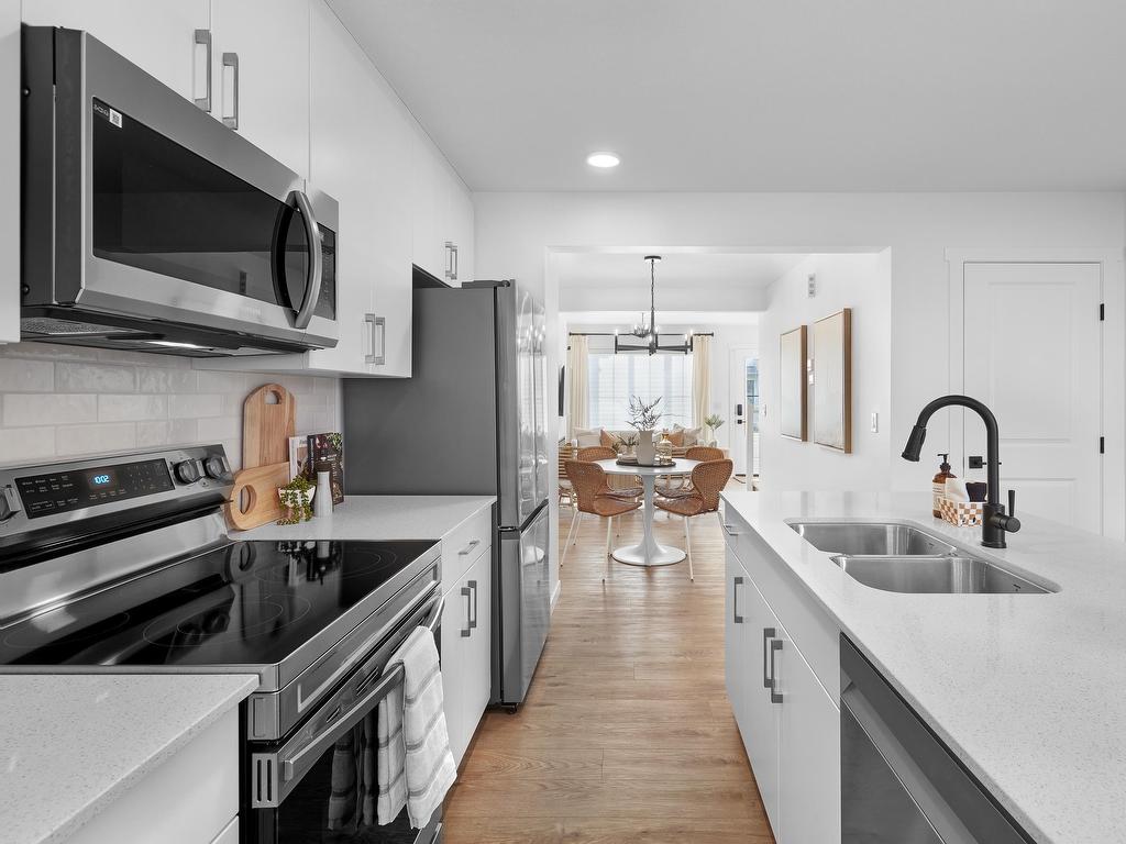 












124 1009 Cy Becker Road

,
Edmonton,




AB
T5Y 4B7

