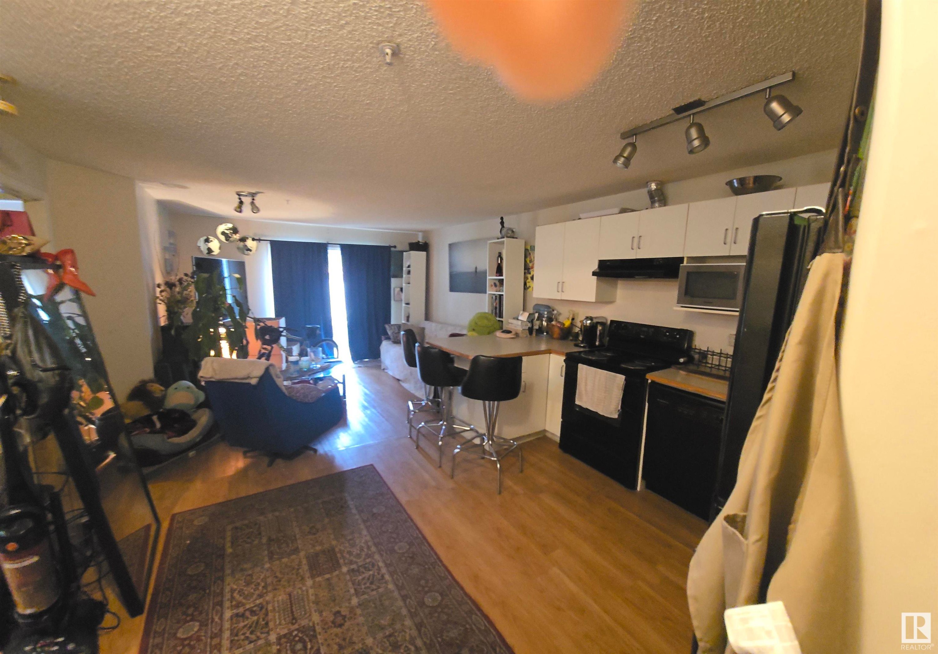 












103 10535 122 Street

,
Edmonton,




AB
T5N 4B7

