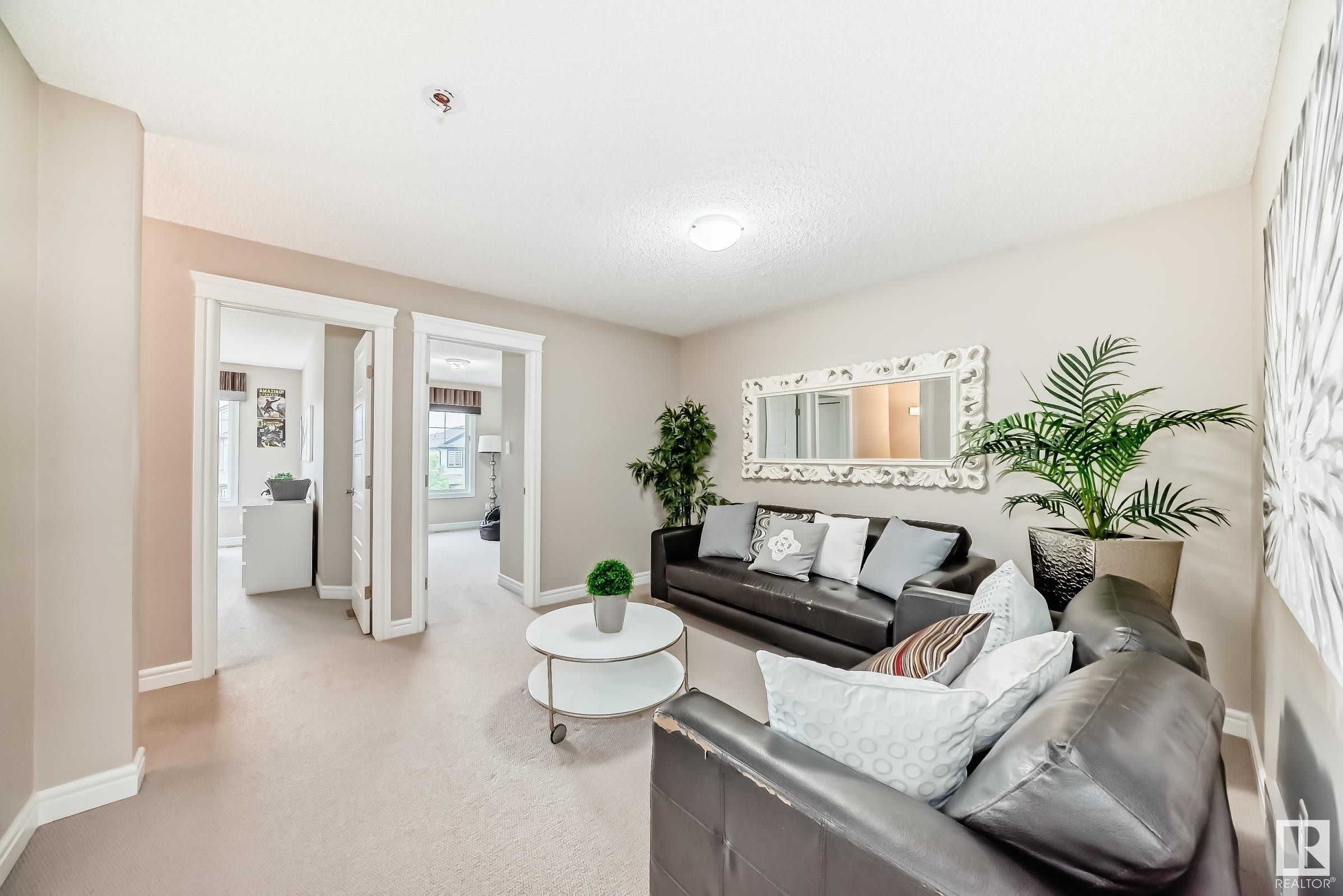 












1453 33A Street

,
Edmonton,




AB
T6T 0V3

