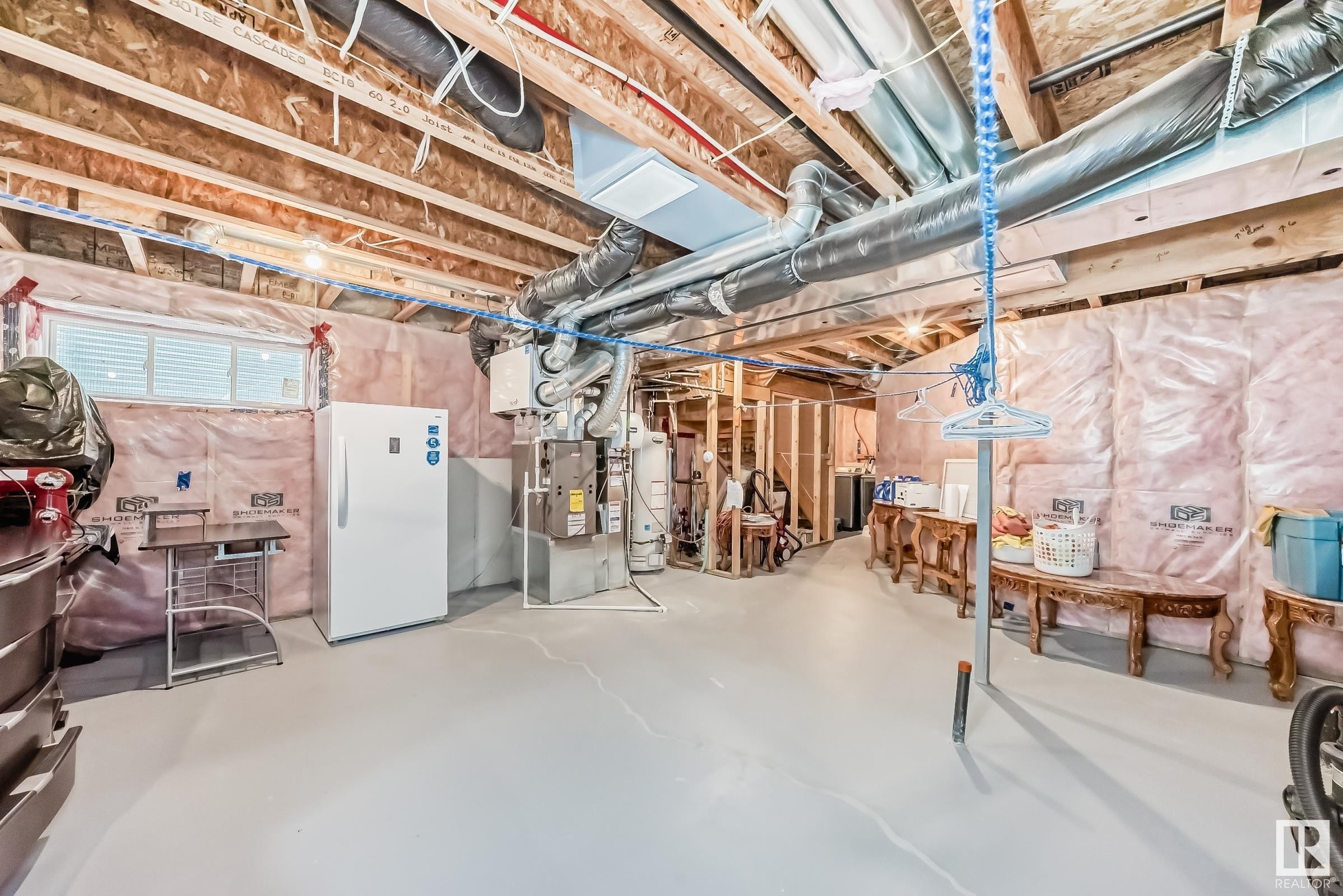 












1453 33A Street

,
Edmonton,




AB
T6T 0V3

