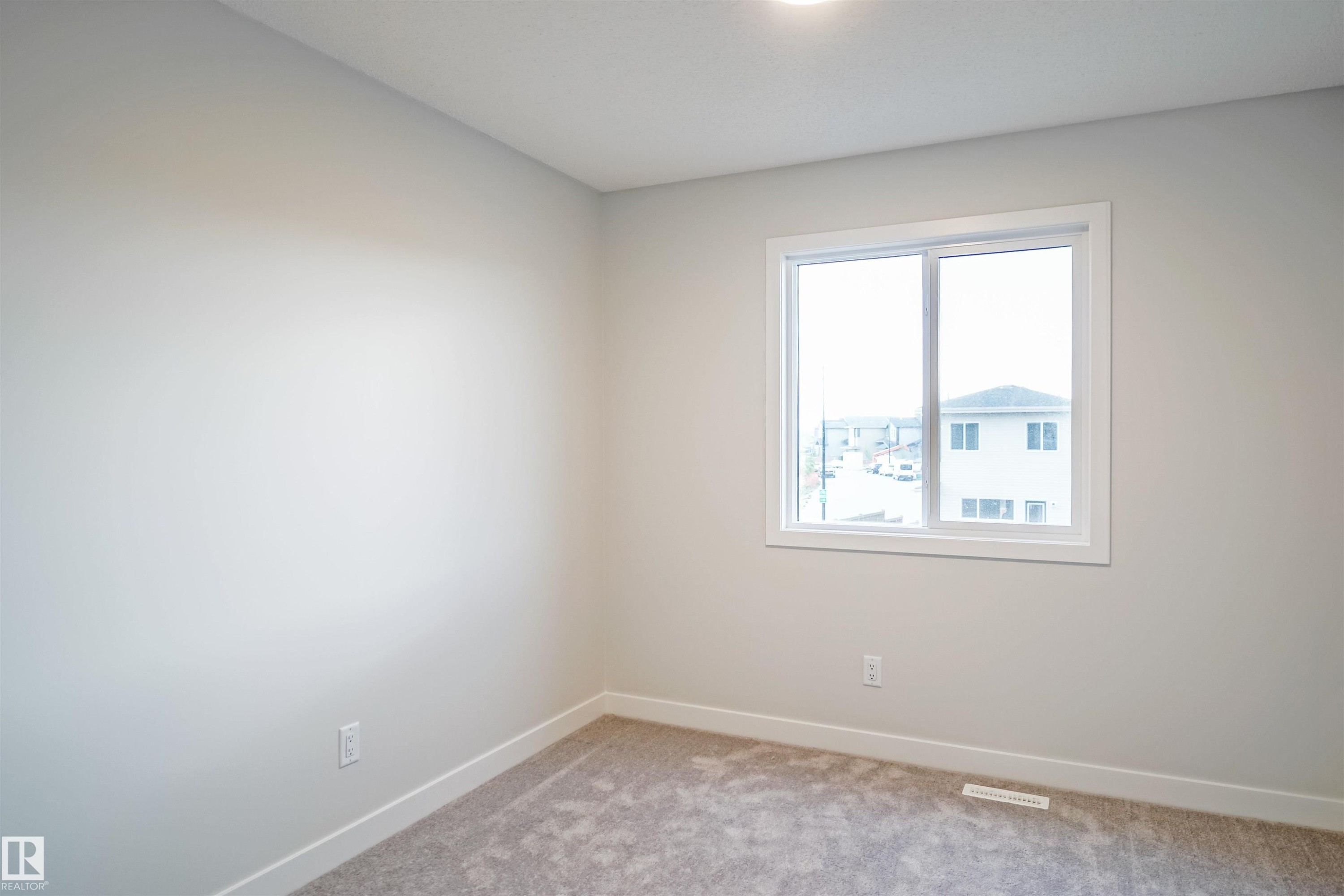 












18136 74 Street

,
Edmonton,




AB
T5Z 0T4

