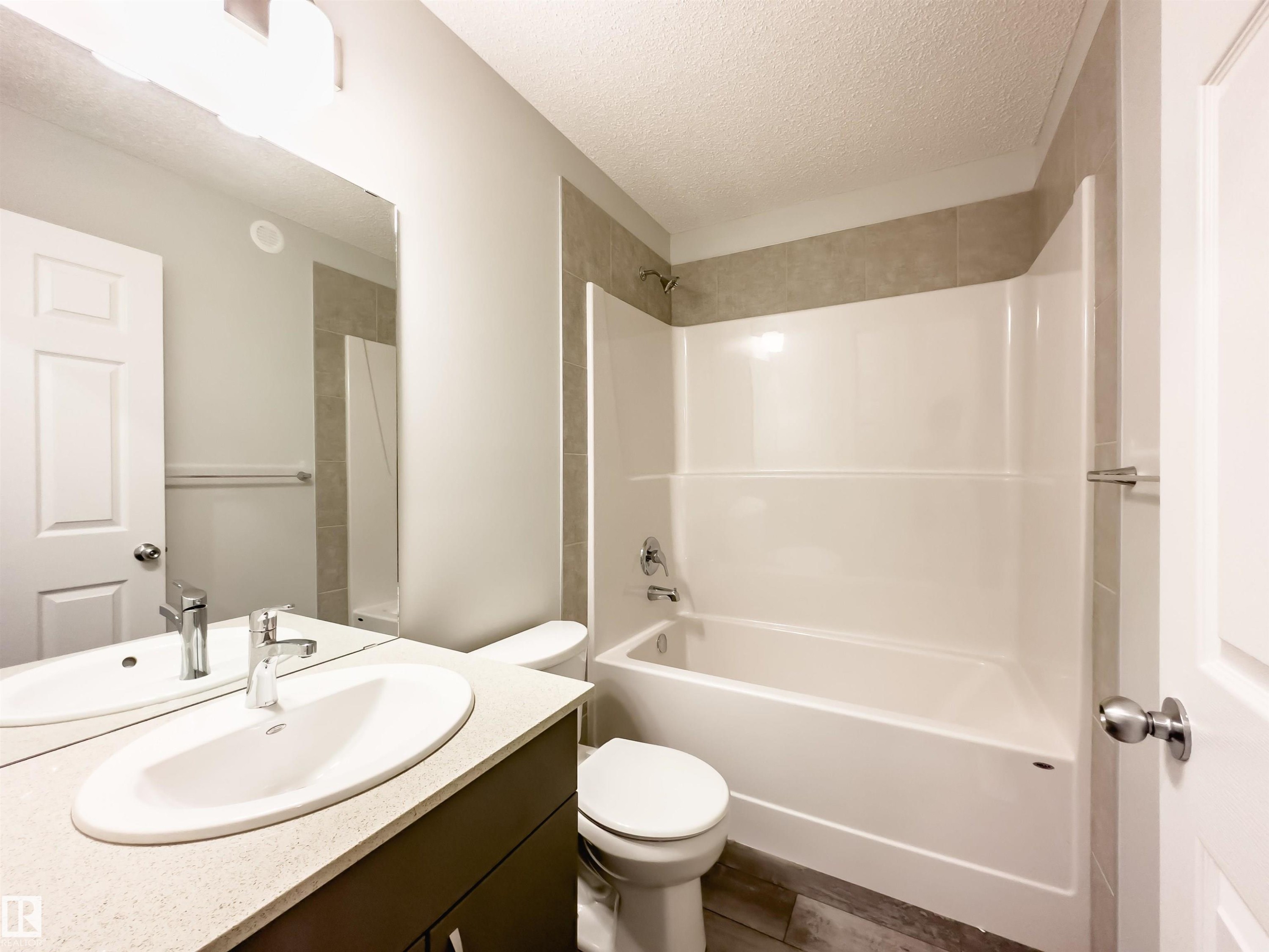 












18136 74 Street

,
Edmonton,




AB
T5Z 0T4

