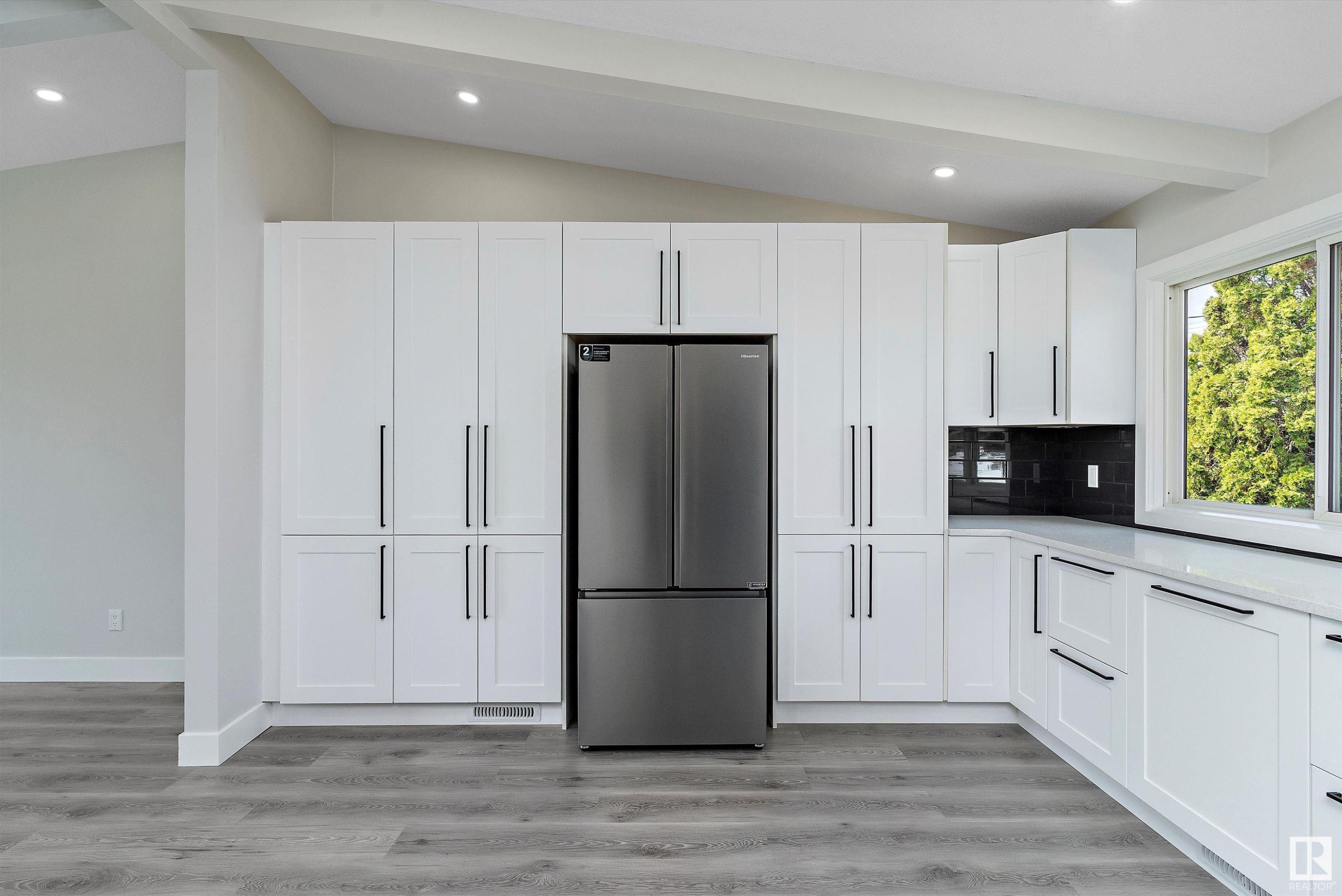 












13236 67 Street

,
Edmonton,




AB
T5C 0C4

