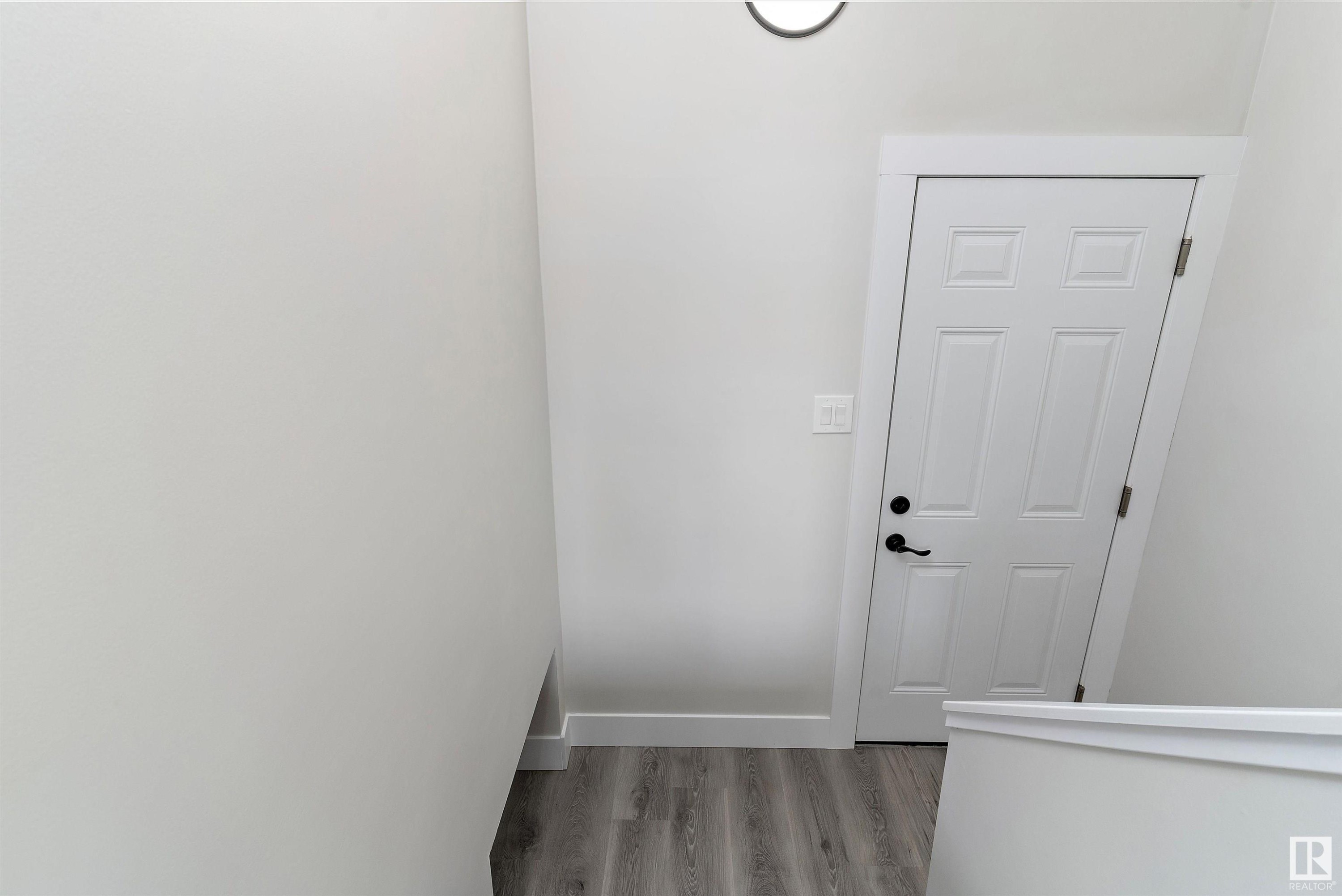 












13236 67 Street

,
Edmonton,




AB
T5C 0C4

